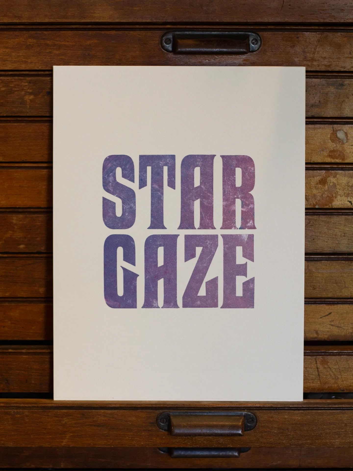 STARGAZE ✨
Interstellar Letterpress Poster
285x380mm
Limited Run of 10
£35.00 each
Printed on our Korrex Berlin Press
*Each print uniquely different in inking.
#letterpress
#print #letterpressposter
#printstudio #printingpress #stargaze #typeposter #astronomer #woodtype