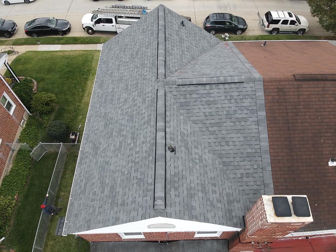 One of our most recent the team has done!
This is asphalt shingles Tamko Virginia slate.
“
Se Habla Español”
📞 301-676-6884
📍 MD & DC LICENSED
Call us for quotes
.
.
.
#roofing #siding #gutters #generalcontractor #generalconstruction #maryland #washingtondc #roofingsolutions #dmv #md #va #dc #roofinglife #roofers #roofinginstallation #baltimore