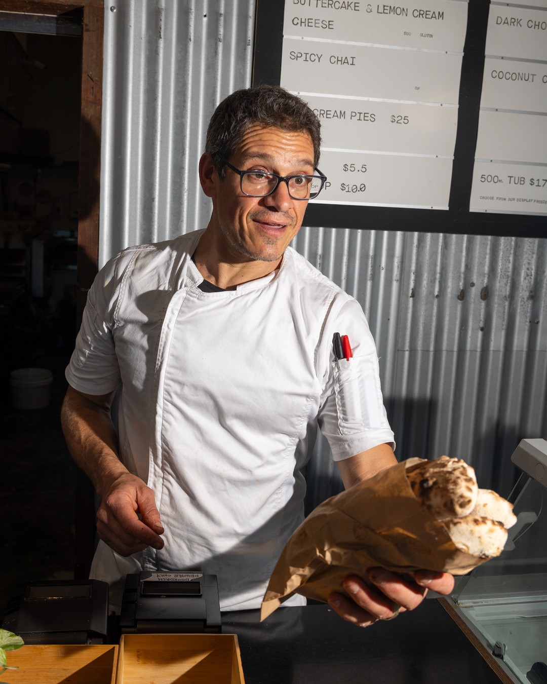 Our sourdough isn’t just for pizza 🍞A pack of three freshly baked pita bread pockets now available to take home. Perfect to make sandwiches, toasties, or toast and slather in butter 🧈