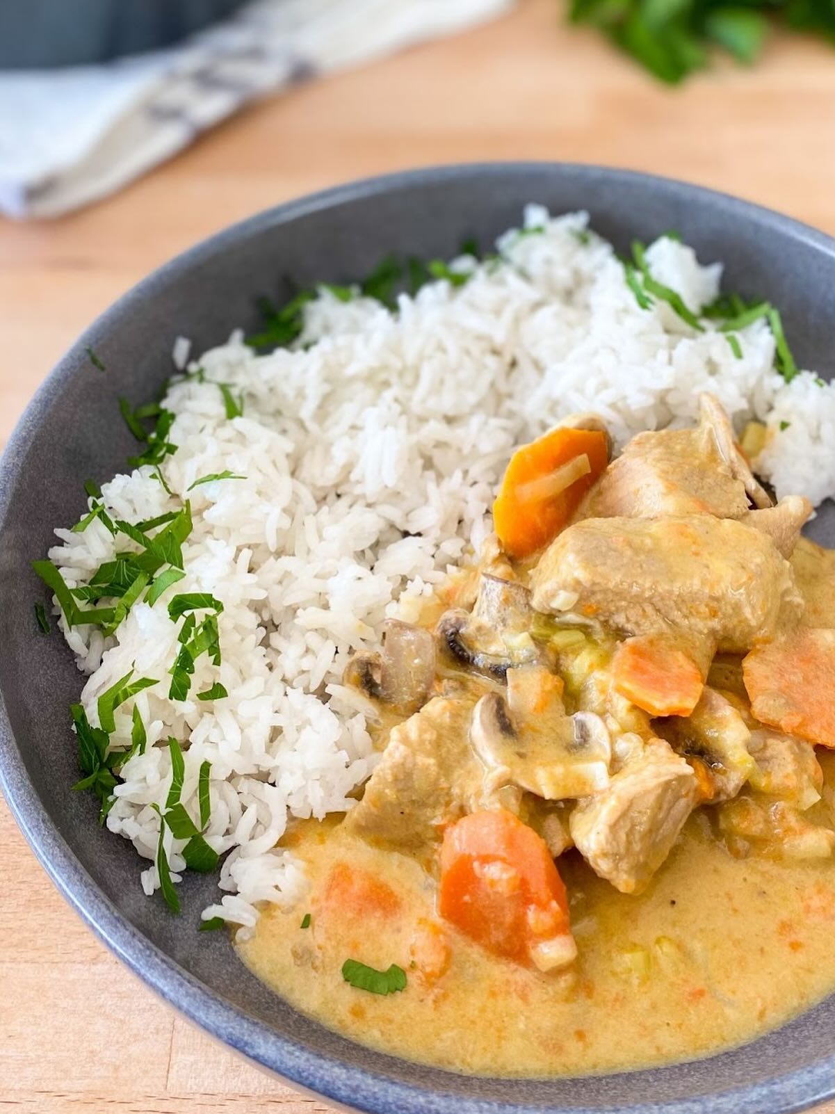 Ce midi au café commerce, blanquette de veau pour se réchauffer.
Tel. 0955816141