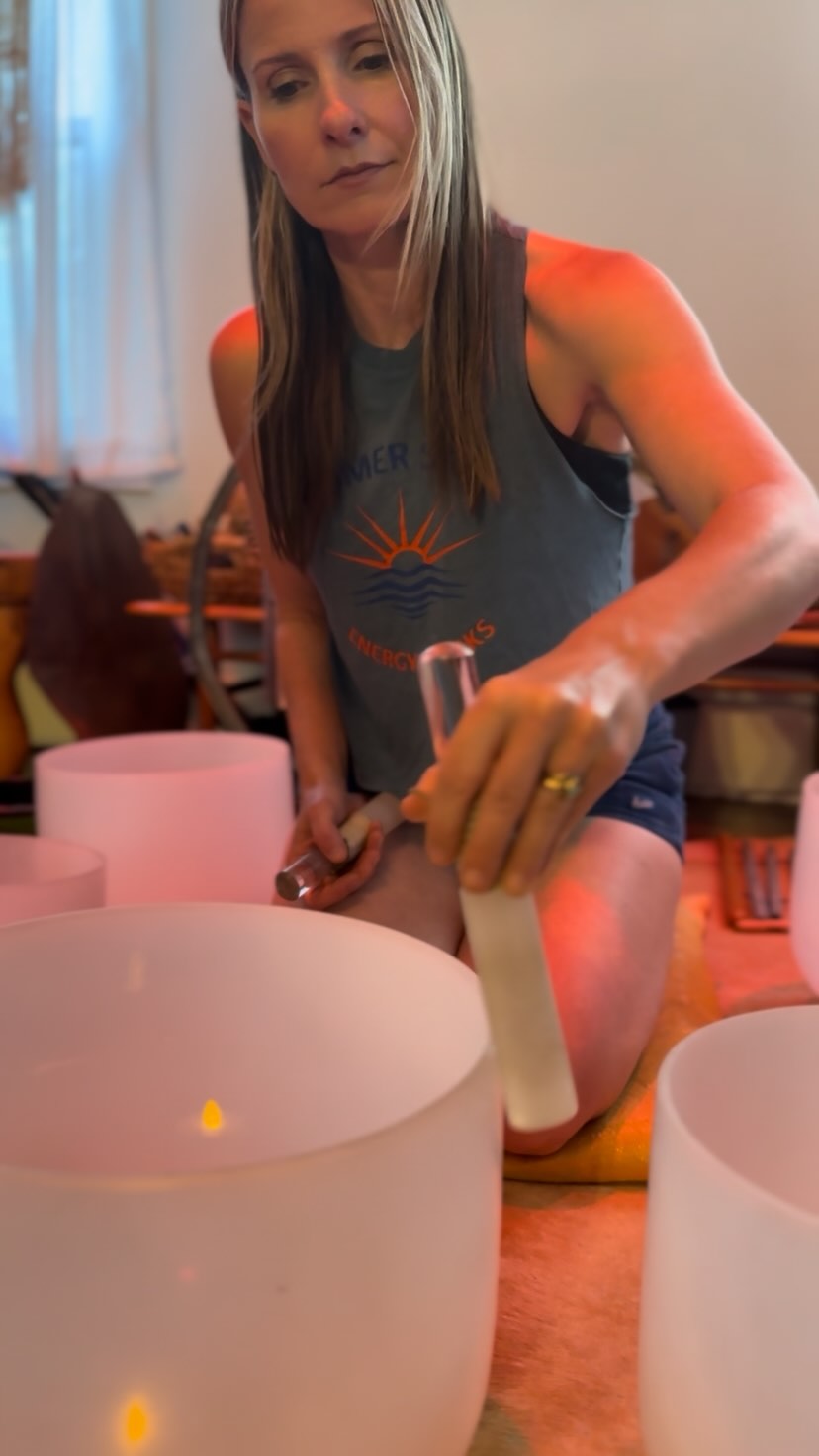 🥣Soundbath Composition & Quick Tips!
We focus on these 3 themes during our signature soundbaths to enable our clients to have a strong experience!
🪘🔔Compelling ~
Sounds that are low and grounding help bring people to the present moment: Gongs, Low Drums, Bells, and the Wave
⚡️🧠Nerve Nutrition~
Singing Bowls, Ocean Drum, Wave, can all offer Nervous System regulation
🗣️🎶Narative ~
Melodic instruments & Voice offer lines for participants to follow and stay in Theda State; and not flit into distractions.
If you’d like to know more about the “why”behind the instruments we use in soundbath composition, please stay tuned for more clips and tips! You can also check out @beautifulsounds.co for great healing arts instruments like “the Wave” and “the Theda Drum” ocean drum as referenced in this tutorial.
Thanks friends!
-Somer + Skye
#soundhealing #soundbath
#drums #gongs #chimes #crystalbowls #singing #singingbowls #relax #reset