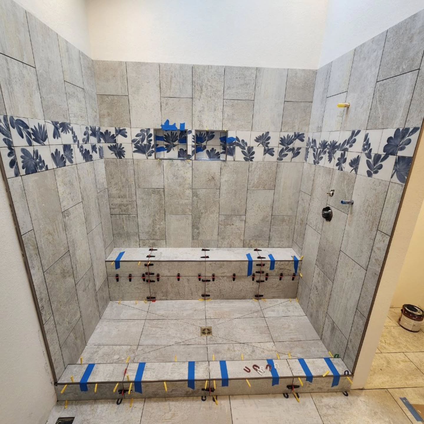Spacious shower.
Bench + niches + handmade tile = the perfect balance of style and comfort.
Key Construction builds beauty that lasts.
#ColoradoRemodel #BathroomDesign #LuxuryShower #KeyConstruction #TileWork