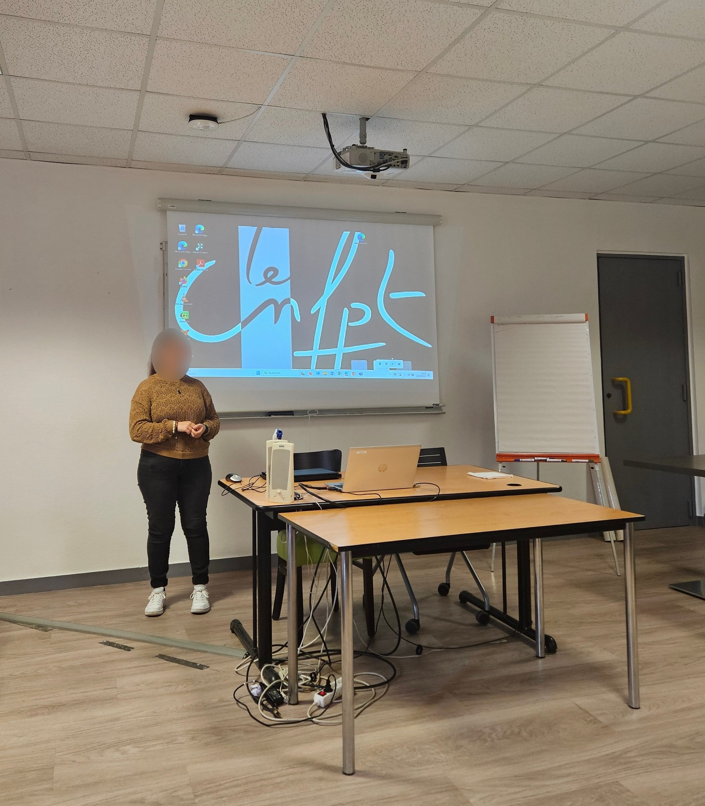 C’est toujours un moment particulier de clôturer une FIAPM.
C’est l’aboutissement d’un parcours de formation de plusieurs mois, à l’issue duquel les stagiaires pourront exercer leurs missions sur leurs communes respectives.
Merci aux stagiaires pour leur implication constante, jusqu’aux derniers jours avec la présentation des dossiers thématiques.
L’aventure continue au #CNFPT avec le nouveau référentiel de formation 😊
Pour en savoir plus sur le rôle de référent relationnel, suivez ce lien 👉https://www.gcrorganisation.com/r%C3%A9f%C3%A9rent-relationnel
#formationprofessionnelle #fiaPM #CNFPT #collectivitésterritoriales #DéveloppementDesCompétences #servicepublic #apprentissage #Formationcontinue #MontéeEnCompétences