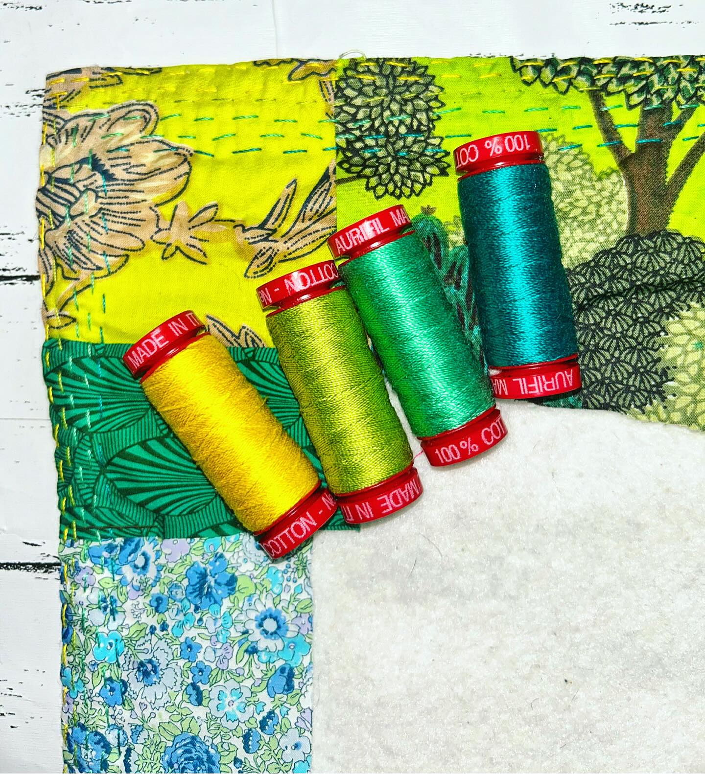 Is it even Wednesday if you’re not working on a #wip ?
This week I’m working on more samples for the Kawandi Quilt class I’m teaching next week ❤️🌈
There are still a few places left and we’d love to have you join us! Info can be found on @morrisworksuk website under classes/workshops!
#kawandi #kawandiquilts #kawandiquilt #kanthaquilt #kanthaquilts #handquilting #handquilted #handquilt #handsewing #handsewn #handstitched #handstitching #aurifil #aurifilthread #aurifil12wt #sewtherainbow #miniquilt #libertyoflondon #libertyfabric #libertytanalawn #scrappymakesmehappy #scrapquilt #scrapquilts #noscrapleftbehind #sewingisfun #sewingismysuperpower #quilting #patchwork #quilts