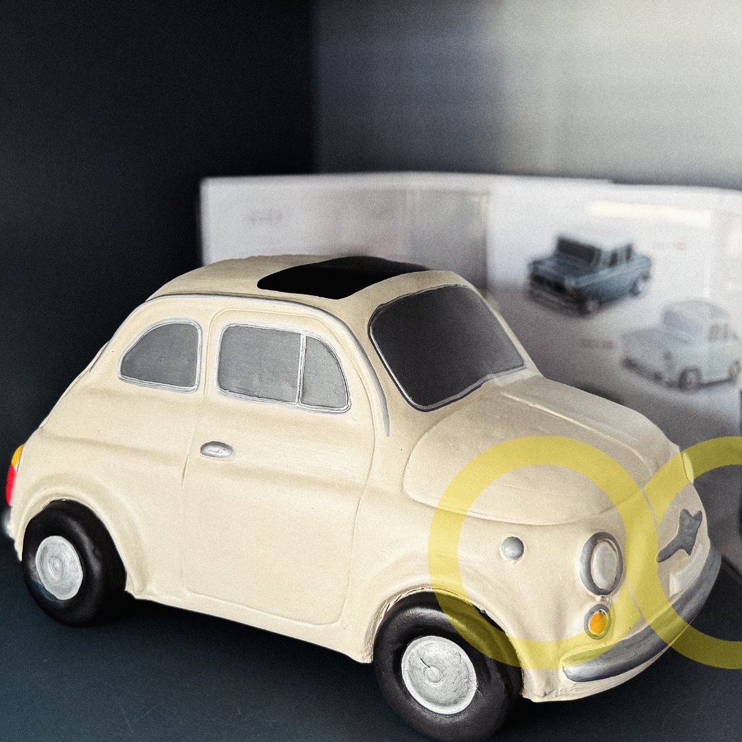 🚗💫 “Il ricordo diventa strada,
l’amore diventa viaggio,
la memoria diventa casa.
Con te, per sempre.”
Urna cineraria Fiat 500: il ricordo che continua a viaggiare.
Per chi ha vissuto la vita con passione, per chi ha lasciato dietro di sé la scia di un sorriso… questo non è un addio, ma un viaggio infinito ❤️
Urne cinerarie uniche e MADE in ITALY.
Contattateci in DM.
#ViaggioEterno #Fiat500 #UrnaCineraria #AmoreCheResta #RicordoInfinito #OnoranzeFunebri