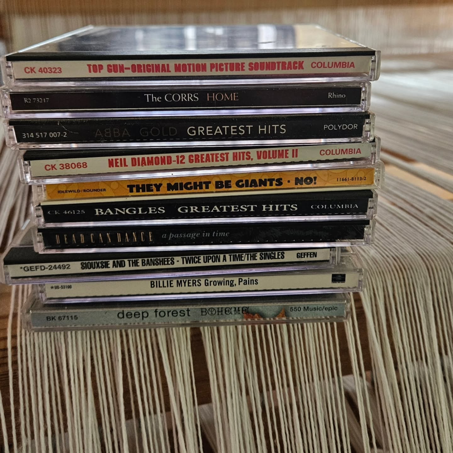 My Friday morning playlist for the new CD player. 14" left to weave. What are you rocking out to today to finish off your week?
.
#weavingprocess #weaving #commissions #fiberartist #handmade #smallbusiness #music #eclectictasteinmusic #genx