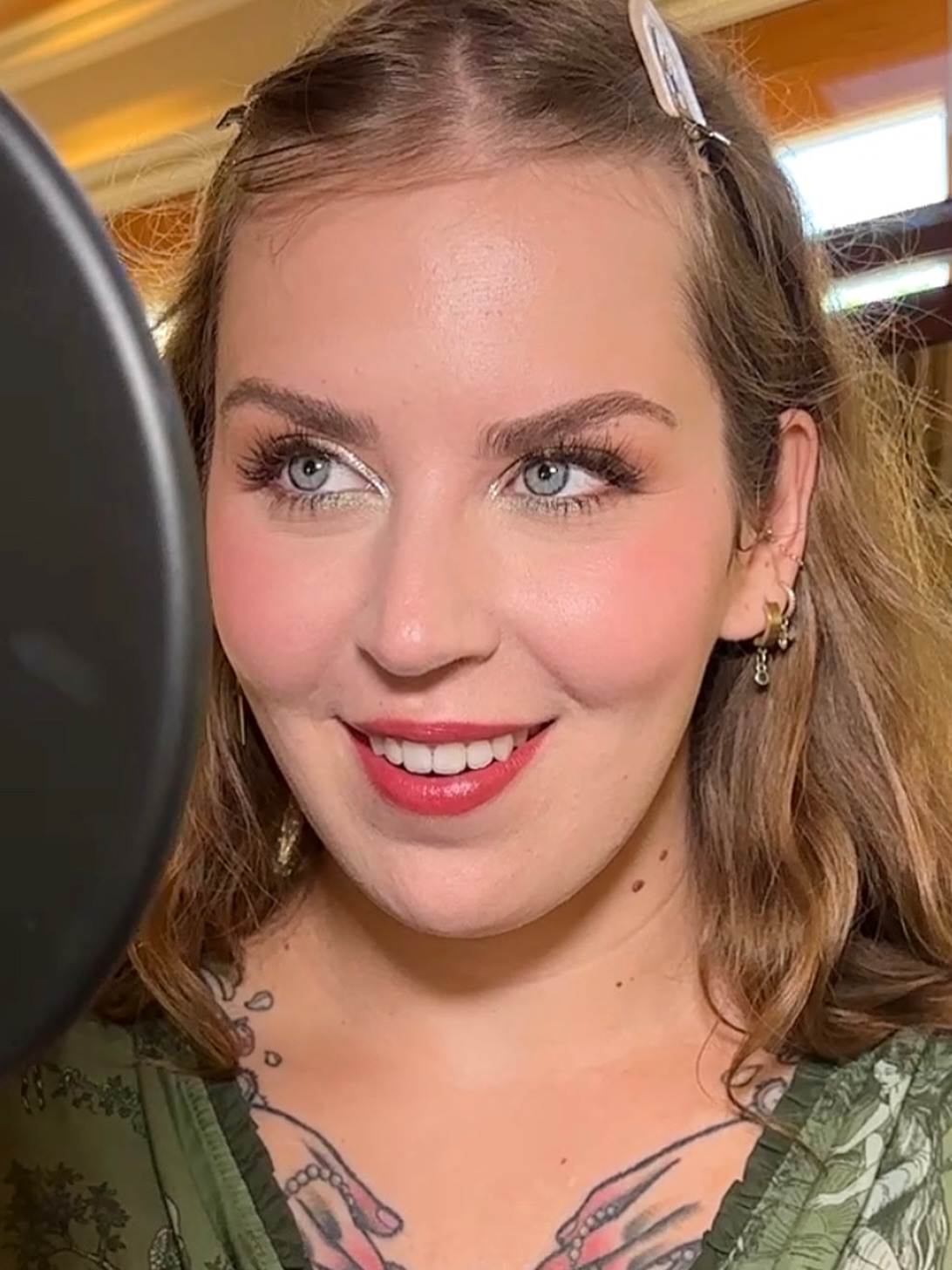 I had so much fun making my beautiful bride Kyla’s ethereal medieval princess makeup + hair dreams come true last Saturday! She looked absolutely GORGEOUS!!! 😍
Kyla wanted a bridal look that was not the typical neutral look bride’s usually book me for, she wanted my artistic editorial makeup style! 🎨💄
I was sooo excited to unleash my creative side using metallics and shimmers of greens, golds, bronze and white opals to bring out her mesmerizing bright eyes. I used brown individual cluster lashes and coated it with brown mascara to bring them out even more! She wanted to embrace her beautiful porcelain skin, so I skipped the bronzer, and applied a glowy pink blush to bring out her full cheeks. To achieve her flawless skin, I used perfect skin airbrush foundation from @temptu. And to bring out her gorgeous smile, I used her rosy balm lipstick that she regularly wears, which tied the whole look perfectly together! 👌
For her hair, I used her clip-in hair extensions to elevate her hair with more volume and length. She wanted a half up style with one large centre braid and two small braids on each side to complement it. The style had a medieval vibe to it, that paired well with the whole ethereal princess theme she was going for.
And the @spindletreemanor was the perfect backdrop for her fairytale garden wedding! 👌
Congrats @whimsikyla! 🥂🎉
Thanks for letting me be part of your magical wedding day! 💖
Beauty used:
@temptu airbrush makeup
@charlottetilbury
@viseart
@tartecosmetics
@patmcgrathreal
@hourglasscosmetics
@ardellbeauty
@embryolisseca
✨ SHARE with a future bride + SAVE for inspo ✨
#colourationsmakeup
Luxury wedding makeup and hair
Soft glam makeup, natural bridal makeup, flawless natural bridal beauty, bridal makeup and hair, flawless airbrush makeup, wedding party makeup and hair, kingston wedding vendors, prince Edward county wedding vendors, 1000 islands wedding vendors, bridal makeup inspiration, wedding makeup inspiration, wedding hair, wedding makeup