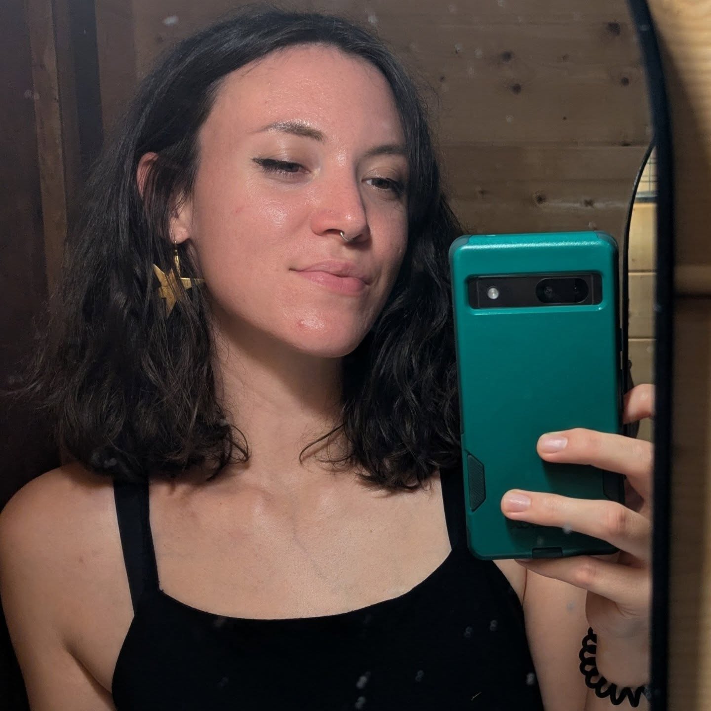 A dirty mirror selfie for this account.
Those September babies all showed up together just like last year.
I'm taking my last few continuing education classes to prepare for my midwifery license in Kentucky, and all the boring but necessary details of making sure I can take my own clients in 2026.
New pink lamp at the office (habitat for humanity in Glasgow is dangerously close by). Kroger flowers, egg and cheese bagels, and big trees on long walks. More updates soon 😊