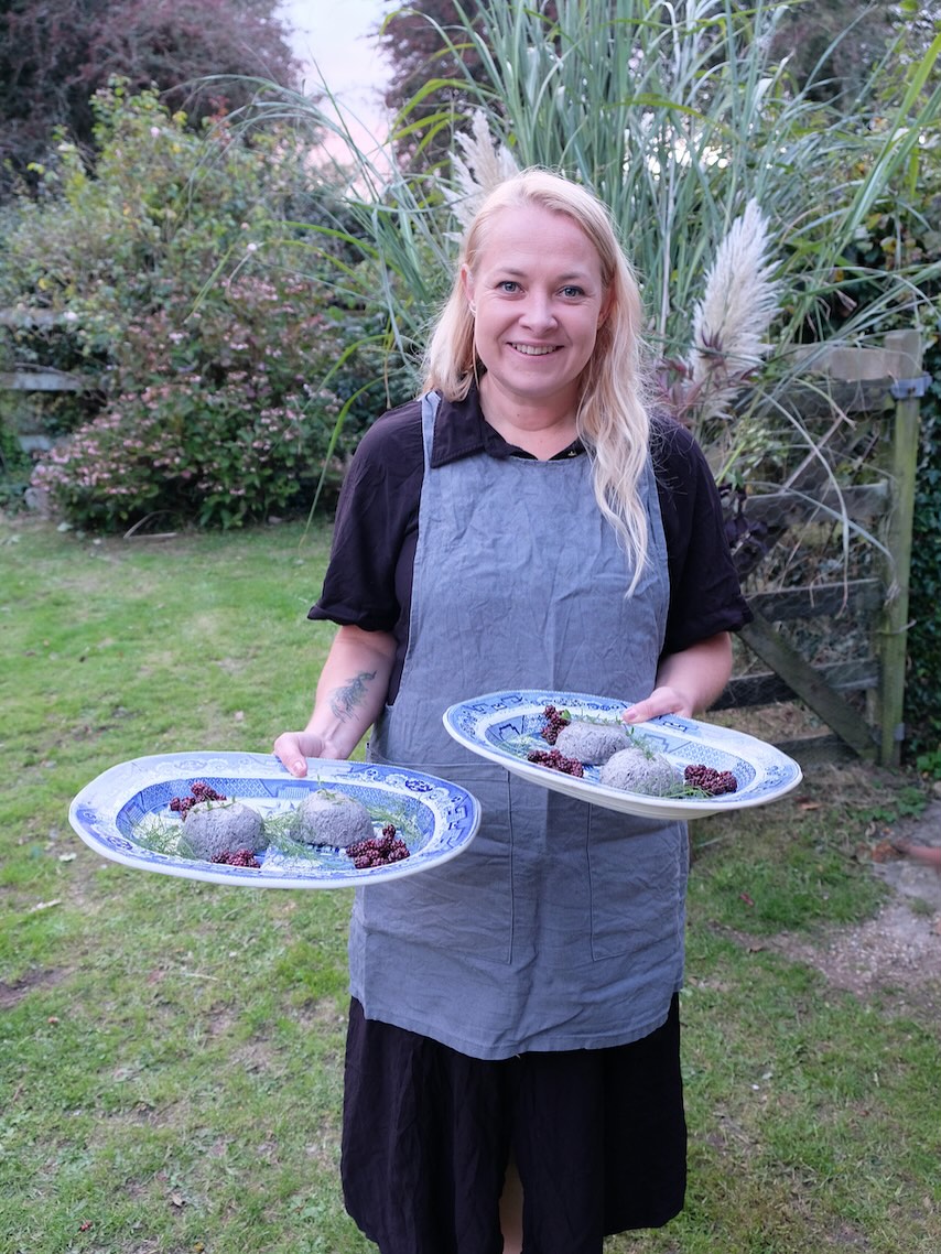 Our second Leyland Supper Club @treworgey_cottages was a fabulous success!
Holly and I teamed up again for our autumnal feast, serving up delicious home grown, foraged and locally sourced food, served up to our guests in a gorgeously decorated barn.
For more info, head to @treworgey_cottages website and watch this space - we’ll be back in the spring!
#forage #foraging #supperclub #autumn #feast #cornwall #wildfood #homegrown #locallysourced #forager #nevermindtheburdocks