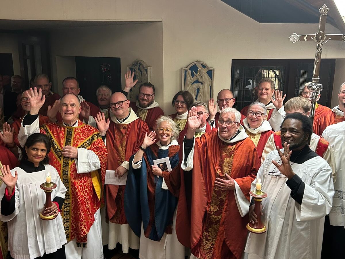 St Matthew’s Day, 2025
Thank you to everyone who volunteered their time, made such glorious music, baked wonderful food, and came to worship God with us on our patronal festival ❤️🔥❤️🔥❤️🔥