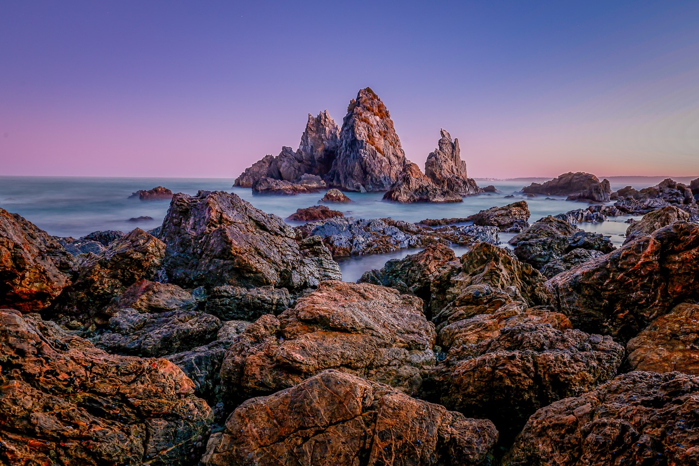 Camel Rocks. Because ‘Sharp Bastard Rocks’ didn’t make it.
#CamelRocks #Bermagui #SapphireCoast #NSWcoast #VisitNSW #SeeAustralia #SouthCoastNSW