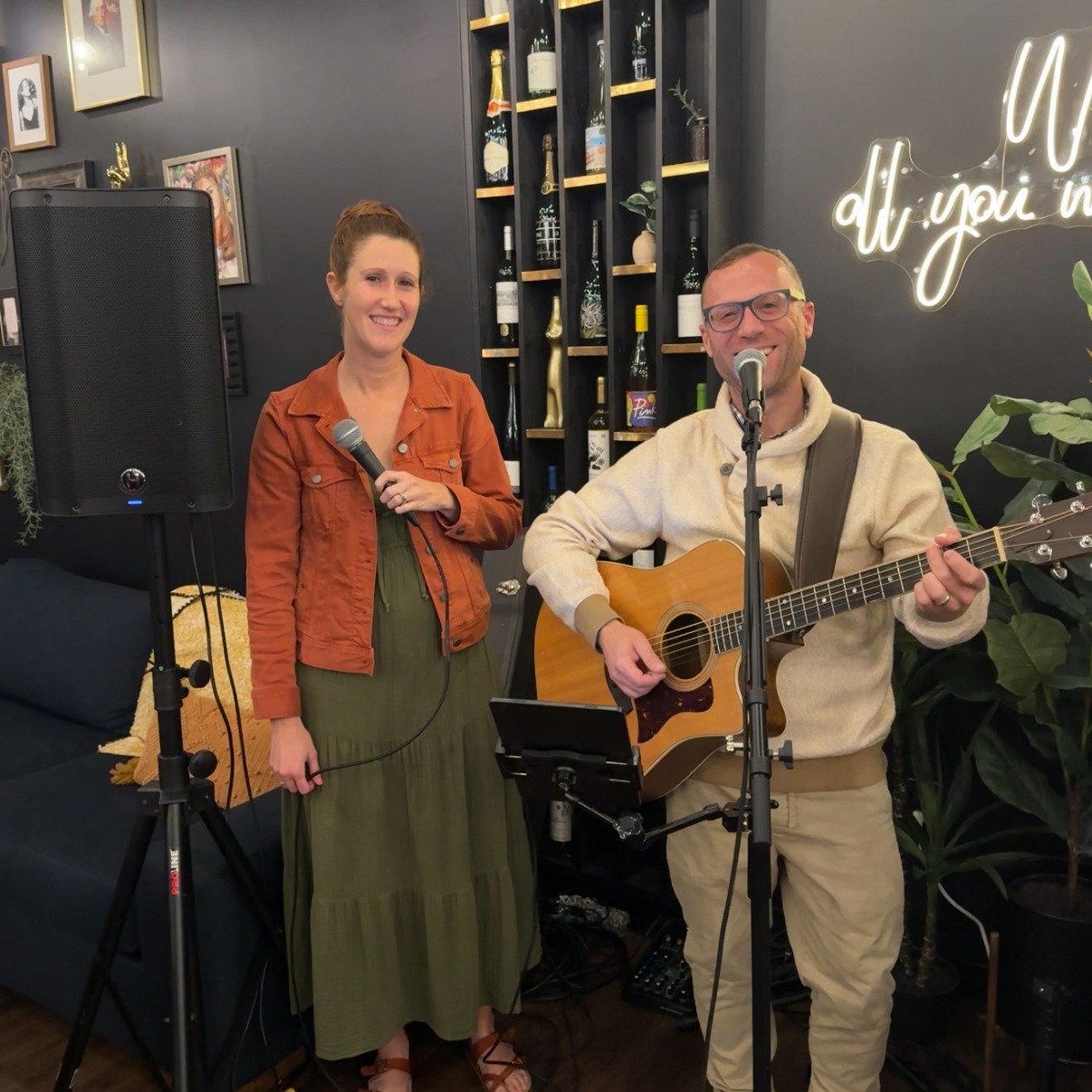 Thank you to all of the awesome ladies who came out to last week's networking mixer at Vine 32! We had a great group of women who learned about each other's successes & struggles and truly showed up to support one another. Also, a big thank you to @gusandjeanmusic for sharing their live music with us!
Keep your eyes open for upcoming details on October's PM Networking Mixer!
We have our AM and Mid-Day networking sessions coming up next!
WEN Cafe (in person) THIS Wednesday 10/1 at 8:30am at 163 S. River Rd, Bedford, NH
Virtual Speed Networking NEXT Wednesday 10/8 at 12pm.
Link in bio to register.