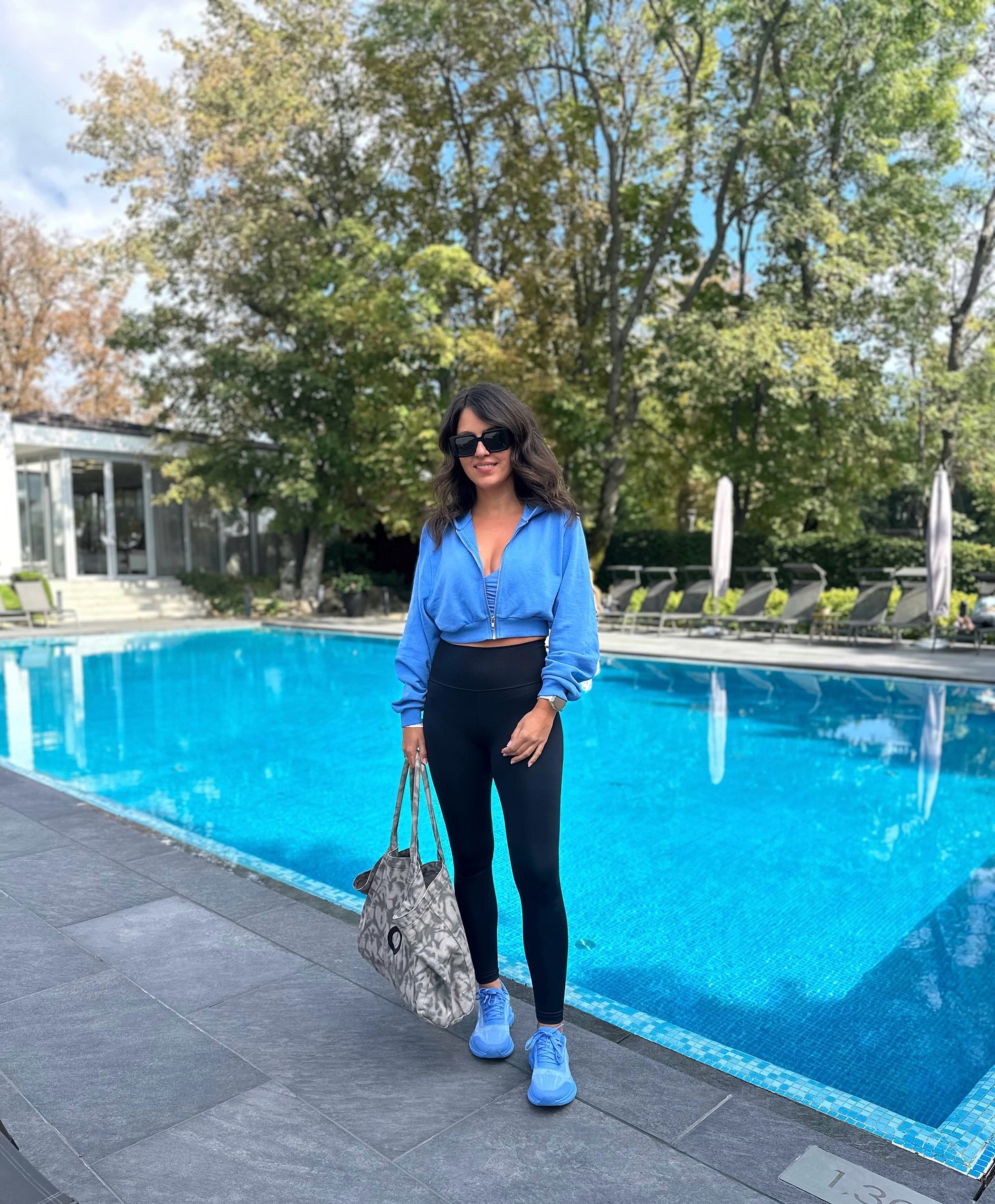 ELLE Yoga Weekend ✨🧘🏻♀️Köszönöm a meghívást @ellehungary! Én tegnap voltam, de tart még ma is a rendezvény! Szuper előadások, jóga és pilates gyönyörű környezetben!:)
@normafa_hotel_retreat #joga #normafahotel #elle #ellhungary #pilates #alo @mymattime.eu