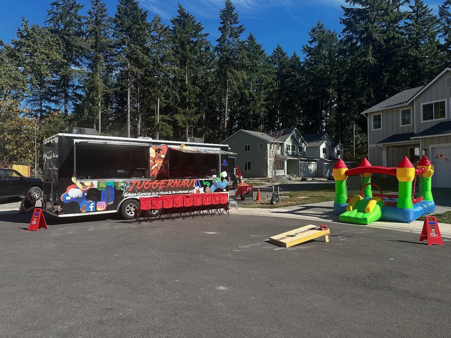 Huge THANK YOU to @sagerfamilyhomes @theeheatherjohnson and @davequantrell for having us at your SAGER HOMES BLOCK PARTY yesterday, the most elevated open house experience we’ve ever seen!
*Flyer in pics y’all- check these homes out before they’re gone!*