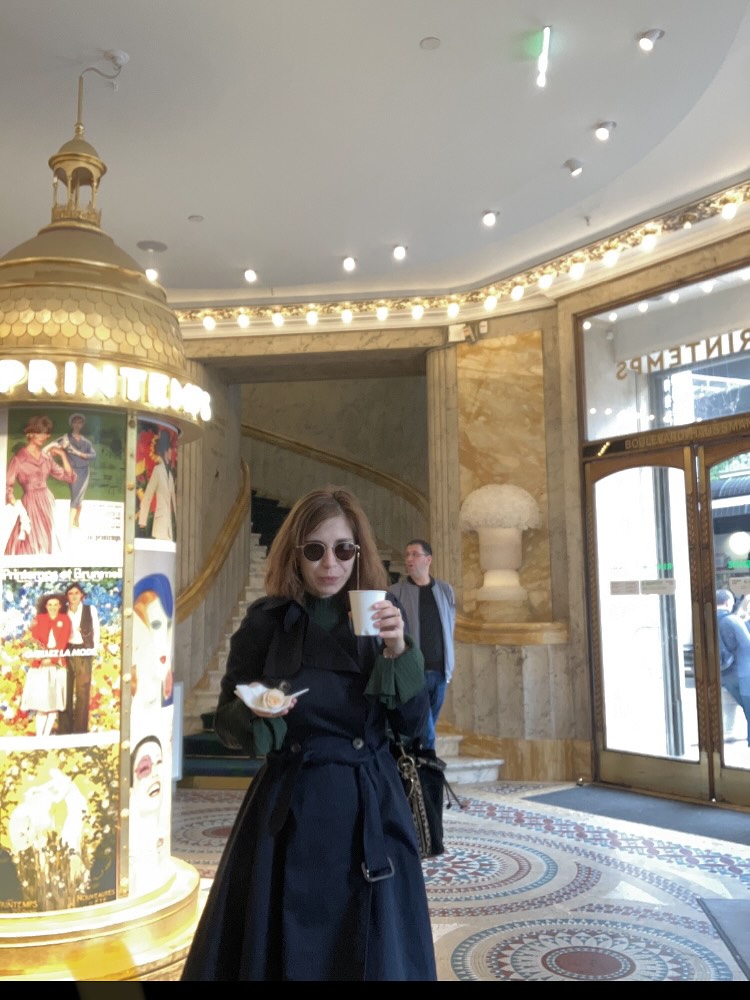 Responsable fashion in Printemps Haussmann in Paris- a perfect designer and high end, vintage second hand fashion under the #coupol #printempshaussmann #secondprintemps #responsiblefashion