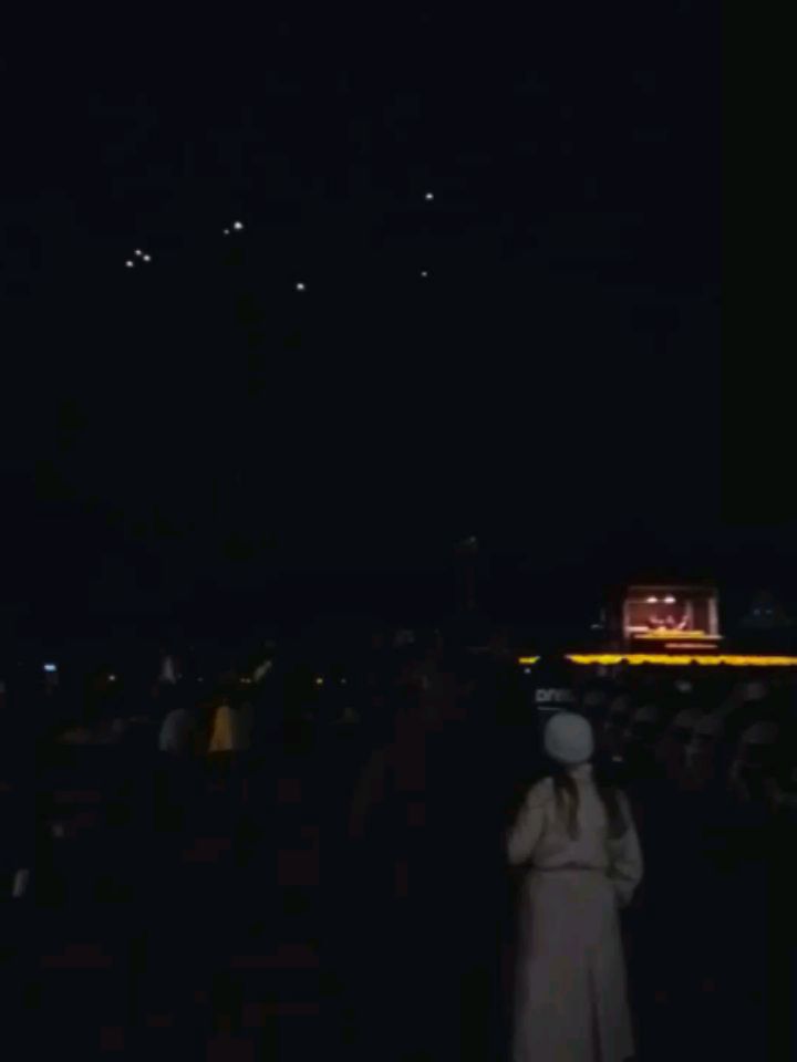 We've had a crew down in Dulwich Park, London this weekend for the spectacular @fever_uk @droneart_show . A classical string quartet accompanied by a Drone Art Display.
#eventmedics
#eventparamedics
#eventmedical
#eventfirstaid
#droneart
#dulwich
#london