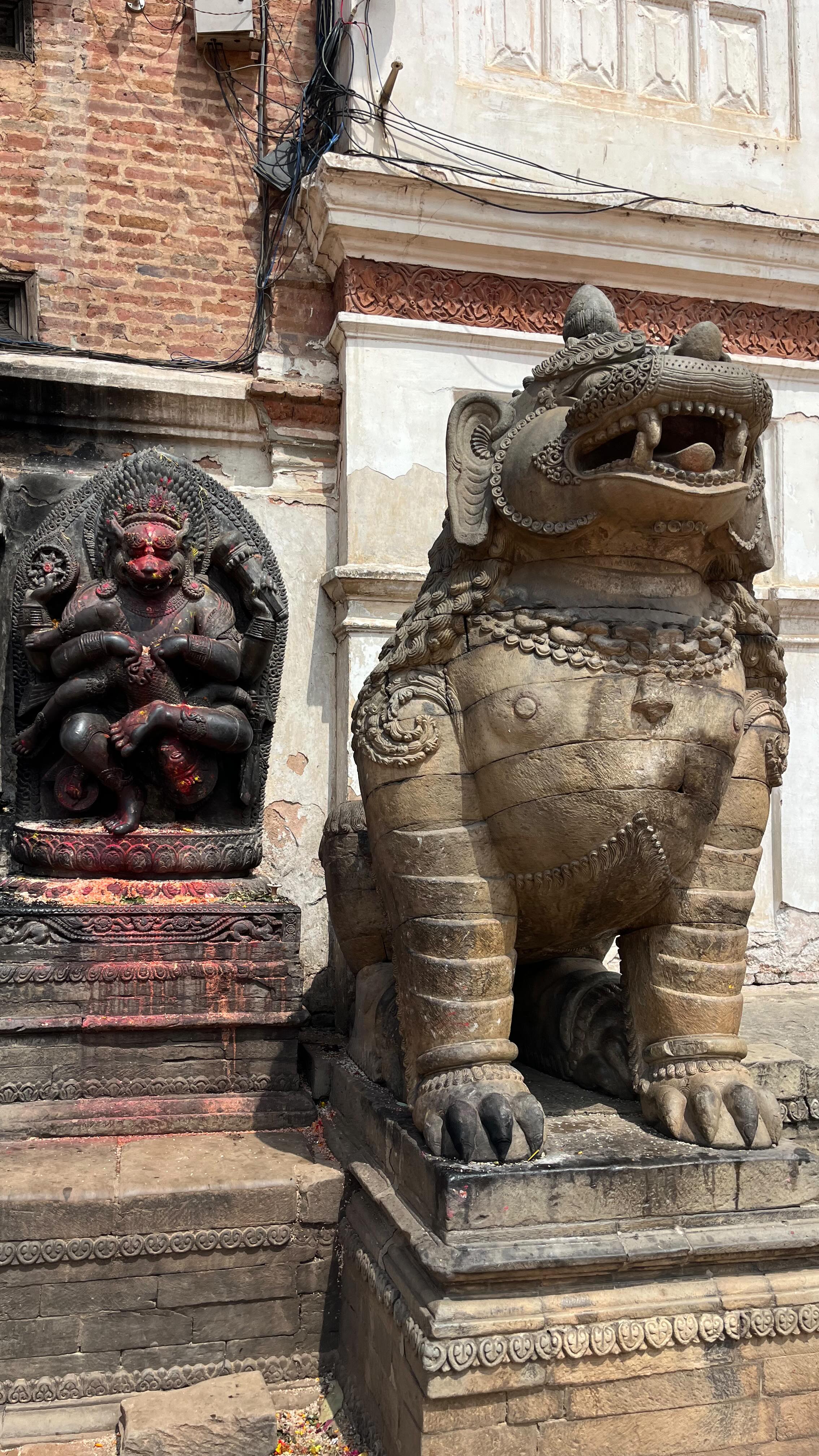 ✨ Wandering through the ancient streets of Bakhtapur Nepal✨
Every corner feels like stepping back in time, red-brick alleys, intricate wood carvings, and the sound of life unfolding around centuries-old temples. From the scent of fresh clay pots to the rhythm of artisans at work, this city tells stories through every detail.
Kathmandu Valley’s cultural gem, where tradition lives in every stone. 🏛️
#bakhtapur #KathmanduValley #theadventuresofsimo #nepal