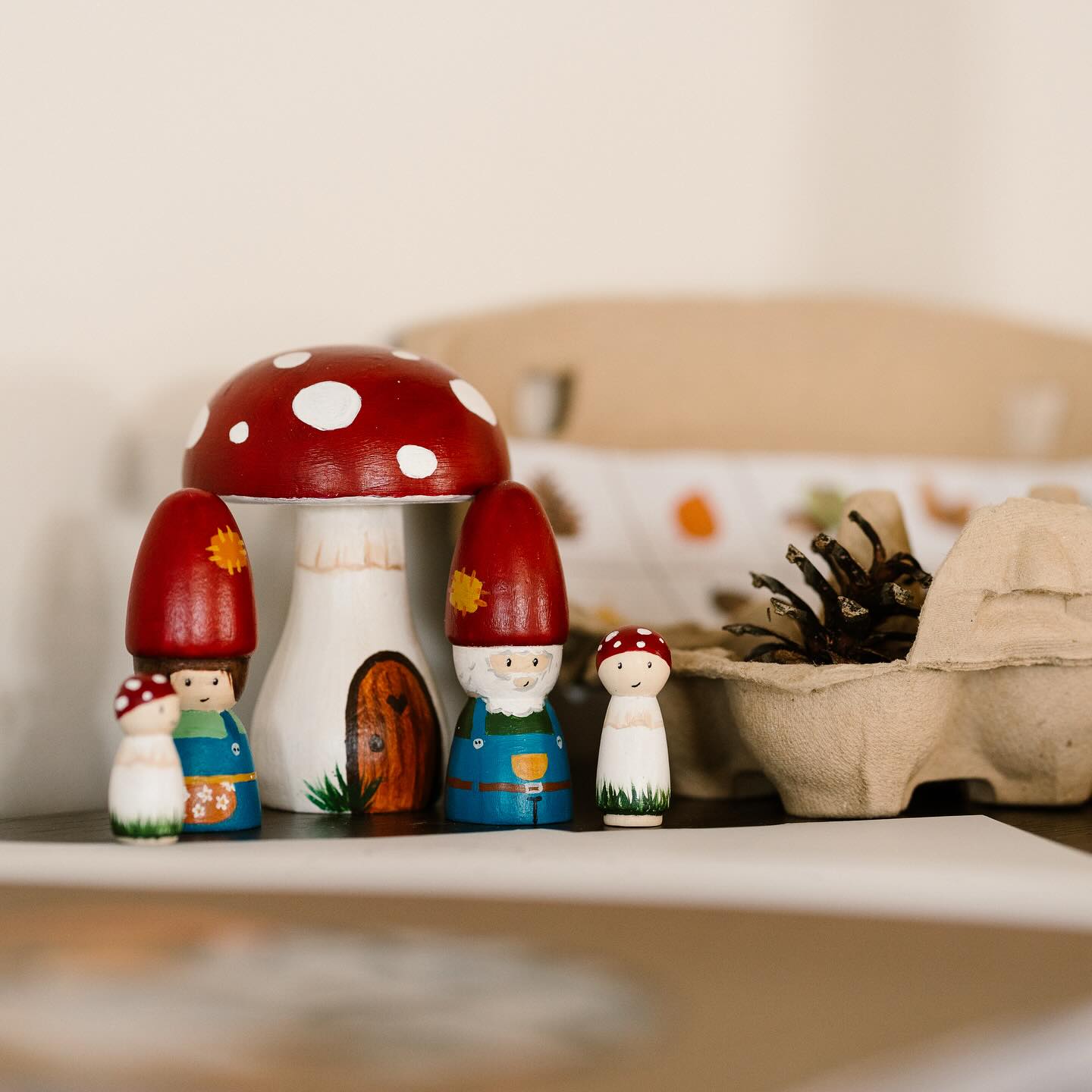 Heb jij zin in een gezellig, creatieve avond. Kom dan naar de workshop herfst pegdolls schilderen. Waar we deze schattige kabouters en paddenstoel gaan schilderen. Ik zorg ervoor dat alles voor je klaar staat en ik neem je stap voor stap mee.
🗓️ woensdag 8 oktober
⏰ 19.30 uur tot 22.00 uur
📍 Studio Breau Koornmarktpoort 29E Dronten
Kom je ook? Reageer onder dit bericht of stuur een DM
#herst #paddenstoel #pegdolls #workshop #schilderen #thematafel #herfstdecoratie