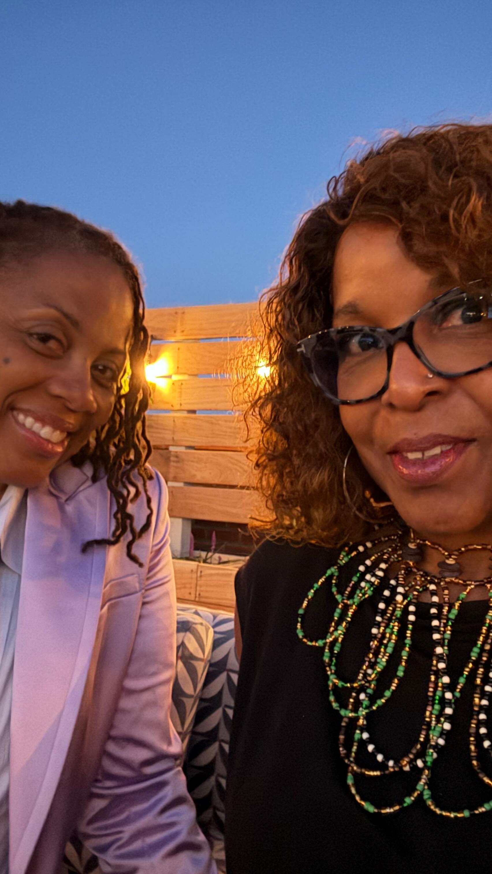 I would be remiss if I let Friendship Month (September) pass without acknowledging my bestie since 1988 @naturalnysistah
Dr. Kheli Willetts!
Kheli showed up for me a couple weeks ago and telling her thank you is an understatement.
She is the very definition of when friends become family
#friendship #friendsthatarefamily #bestie