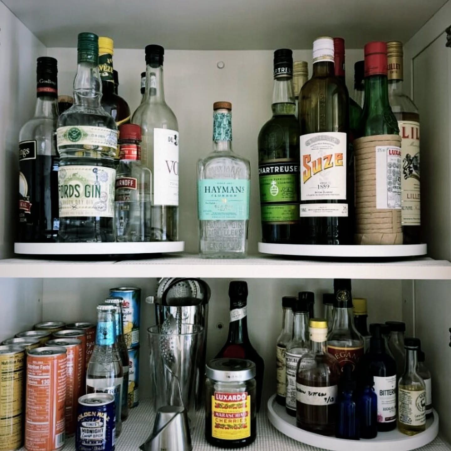 An organized bar cabinet increases efficiency, getting that drink in your hand faster. π πΈ
#organizeyourpantry #cocktailcabinetmakeover #professionalorganizer #bayareaorganizer #amscotthome