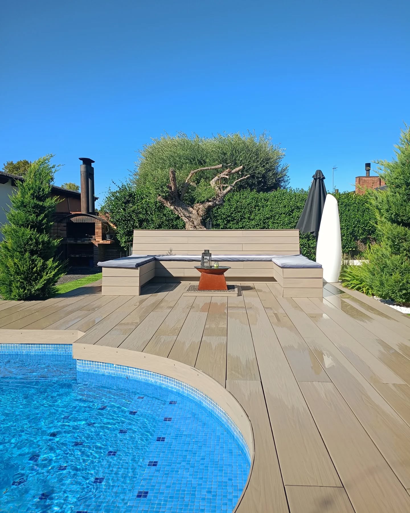 ¿Eres más de piscina o de sombra? ¿De siesta o de basket?
En Ca La Mary puedes hacerlo todo con tu familia (también la de cuatro patas).
Si suena a plan, DM y te ayudo a organizar tu escapada.
Vidreres (Girona) 🌿🐶💦
#Vidreres #Girona #costabrava #CasaConPiscina #casavacacional #PetFriendlySpain #DogFriendlyTravel #AlojamientosConEncanto #CaLaMary #shibainu #reserva #catalunyaexperience