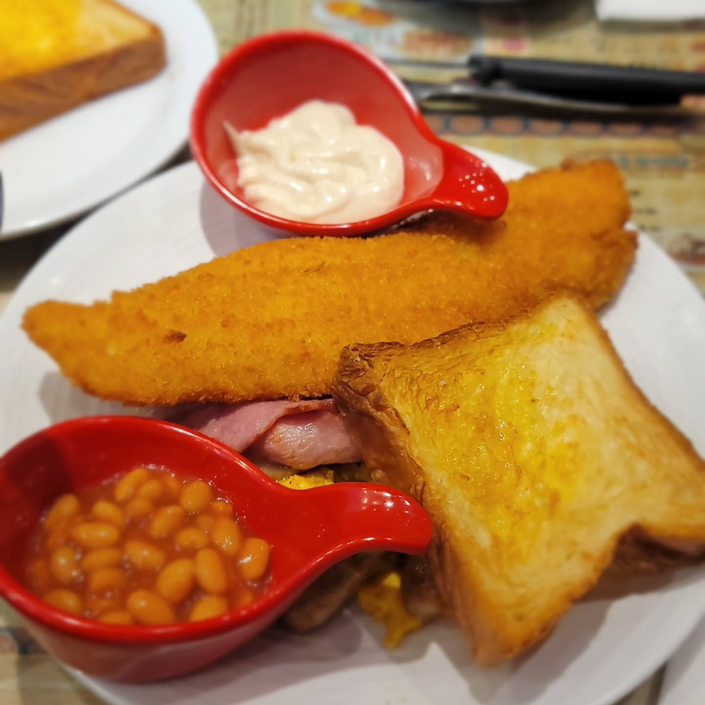 Day 9 Hong Kong
***We are all okay and safe***
Today's our last full day in Hong Kong, and it was...rough. The day started out well, full breakfast at Red Tea Cafe, and then we made our way to hike up Lion Rock Peak. We made sure to bring water, snacks, and bug spray. On the way up, we met some friendly fellow hikers, and gave each other encouragement.
However, we greatly underestimated how hot it was, and after getting to the top, made a handful of unlucky choices, and ran out of water. It got really scary for a little while when I started feeling woozy. I think we all got a bit of heatstroke and dehydration. 😵💫
Luckily we managed to find some locals that Charlie was able to understand and found our way out to safety. With the blazing sun and the exhaustion from the hike/elevation, I think I'm done with hiking for a long time.
After getting back to the hotel, we decided to rest, and then treat ourselves with going to an Izakaya for skewers.
Anyway, please remember to take extra safety precautions when hiking!
#hongkong
#lionrockpeak
#hiking
#safetyfirst