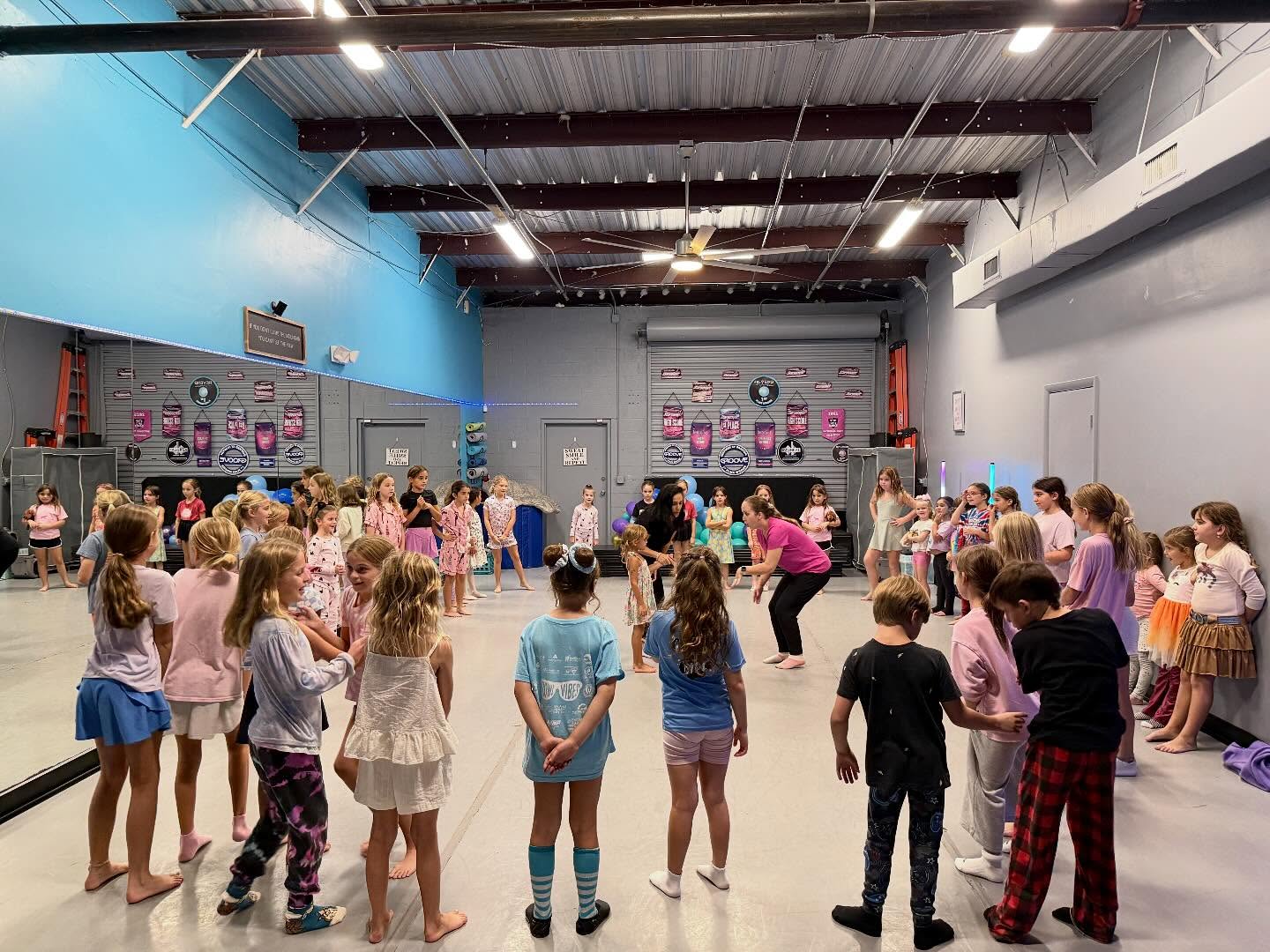 Had so much fun last night at our first Parents Night Out of the year! Thank you @smoliacting we had a blast! We’ll see you guys next weekend for our K-Pop Demon Hunter’s Dance Party!🕺