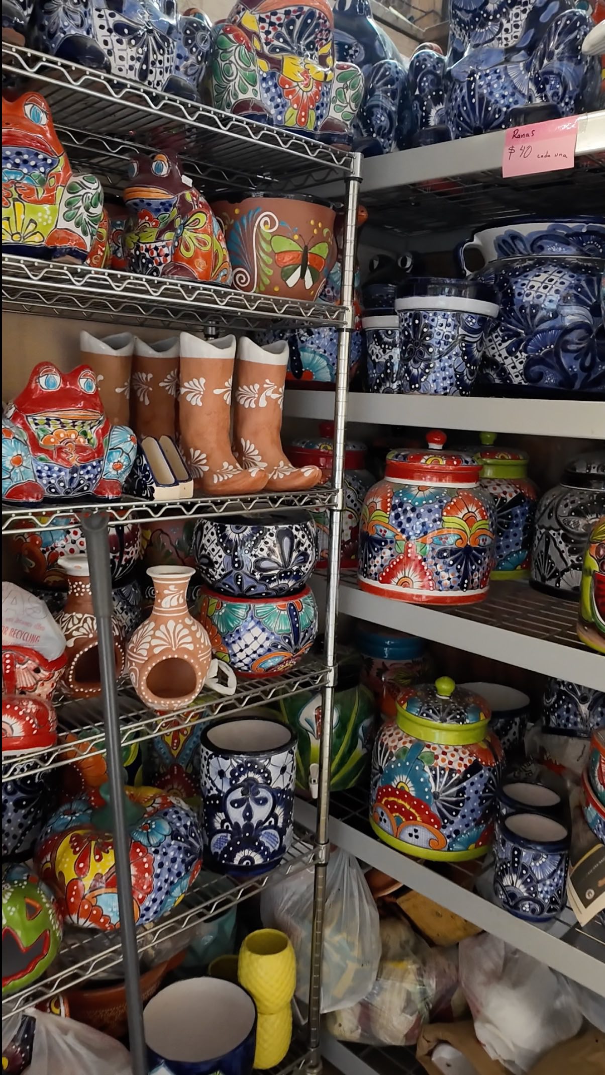 The ones who get it, get it. 🤷🏻♀️ We’re not for everyone, but if you’re seeing this, maybe we’re for you!
.
.
.
#fleamarket #treasurehunter #antiqueshopping #secondhand #texasthrifter #texasfleamarket #texasmarket