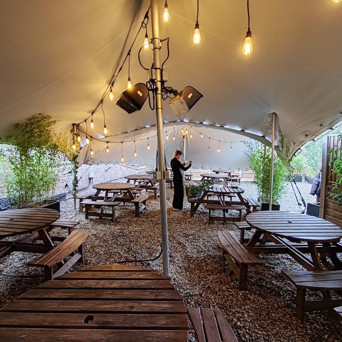 🚐✨ It’s been a super fun week for the YOUR CREW team!
We’ve been on the move — setting up in exhibition halls, event spaces, restaurants, and pubs all across the South East. From the big, meaty projects to the smaller, doorstep setups, it’s been such a joy creating beautiful temporary spaces, just in time for the Christmas season 🎄🍷
Here’s to more festive magic, wherever the week takes us!
hashtag#YourCrew hashtag#OnTheRoad hashtag#FestiveSeason hashtag#EventLife