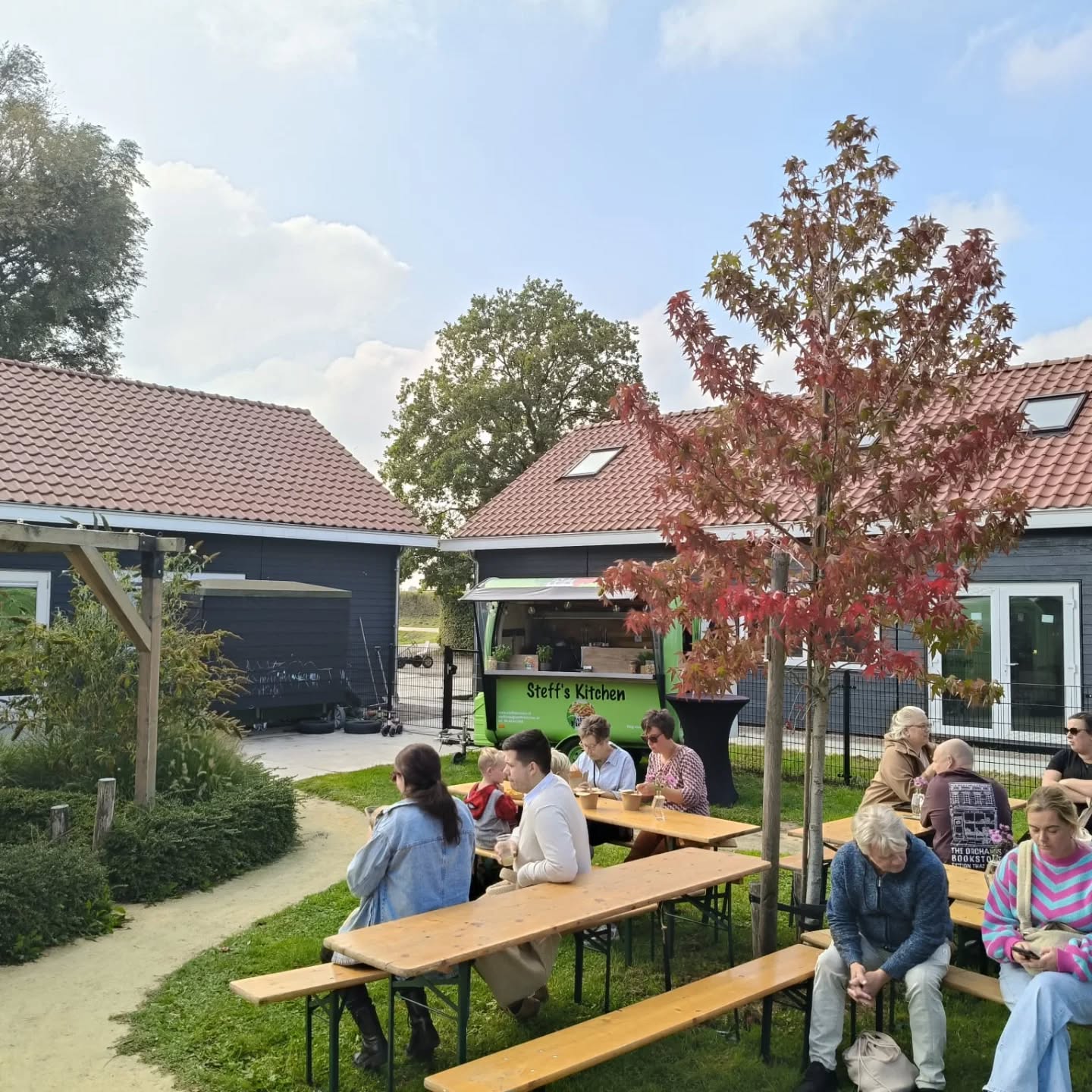 🍝 Tot 16.00 uur staan wij met onze foodtruck bij de plukdag van Hoeve Kakelbont 🌾.
Kom langs en geniet van onze verse pasta’s, met liefde bereid en boordevol smaak. Perfect om je plukdag compleet te maken! ✨
👉 Zien we je straks bij Hoeve Kakelbont?