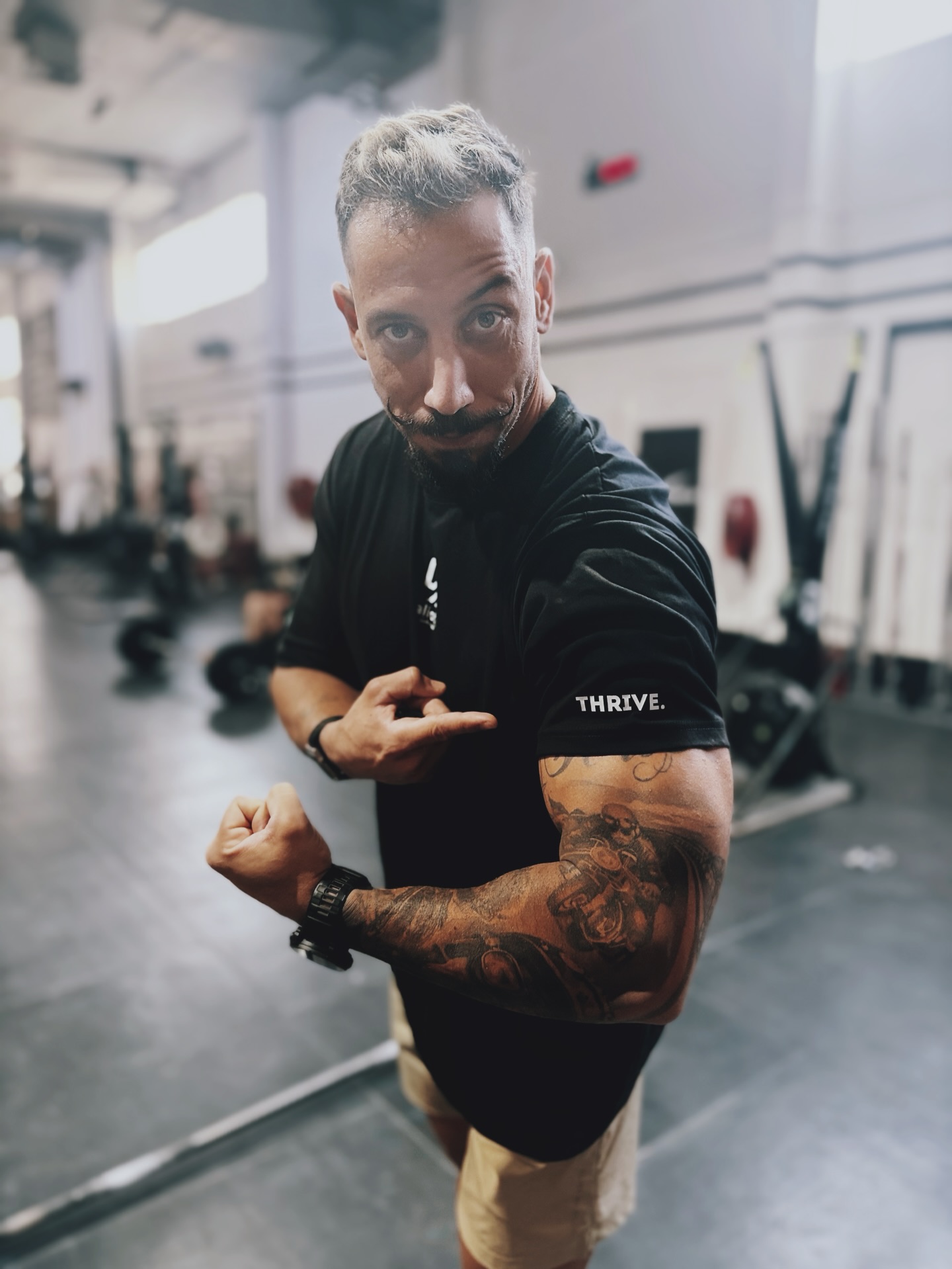 Muscles sponsored by hard work. Shirt sponsored by Thrive. 🖤🤍
.
.
.
#Thrive #ThriveTribe #NoQuitCrew #ThriveInChaos #CrossFitDubai #DubaiFitness #WODLife #FunctionalFitness #CrossFitCommunity #HybridAthlete #StrengthCulture #BarbellsAndTattoos #FlexFriday #GymVibes #LiftHeavy #StrongerTogether #CrossFitApparel #TrainHardThriveHard #WearYourWhy #ThrivePeriod