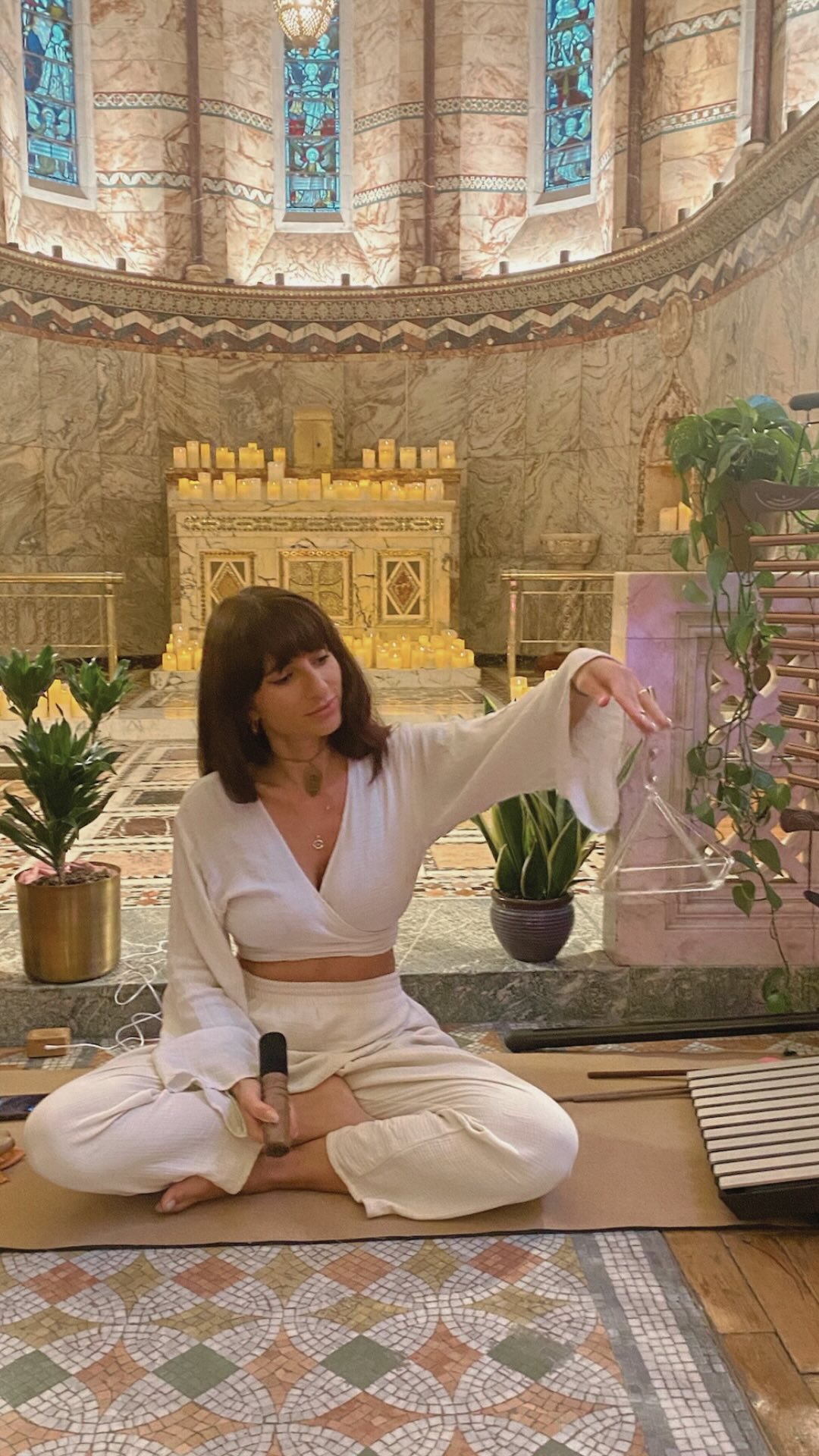 Last week, we found ourselves back in Fitzrovia — this time for a dreamy session of Yin Yoga + Plant Frequency Sound Healing with one of our lovely corporate clients.
Such a special way to mark the arrival of autumn — with deep rest, gentle movement, and an invitation to turn inwards as the seasons shift.
Love and thanks to the wonderful @bellaavahealing for guiding such a soothing, nourishing session, and to @fitzroviachapel for providing the most magical space to hold it all.
#YinYoga #SoundHealing #CorporateWellness #FitzroviaChapel #AutumnRituals #PlantFrequencyHealing #SeasonalSlowing #FireAndAlchemy