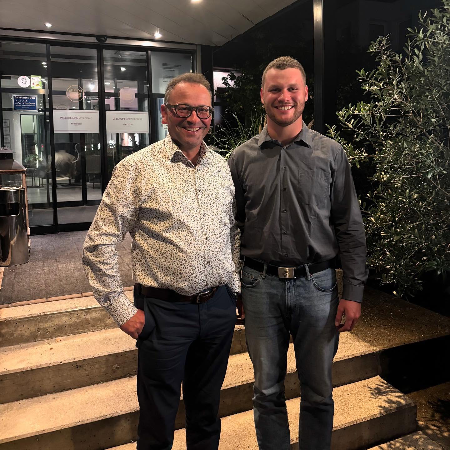 🎉 Wir gratulieren Tobias Huser herzlich zu seinem erfolgreichen Abschluss als Gärtner mit eidgenössischem Fachausweis. 🌿✨
Mit Engagement, Fachwissen und Leidenschaft hat er diesen wichtigen Schritt gemeistert. Wir sind stolz, ihn in unserem Team zu haben, und freuen uns auf viele gemeinsame Projekte bei Tollegärten. 🌱💚
#tollegärten #gartengestaltung #gärtner #eidgenössischerfachausweis #erfolgsmoment #grünemitleidenschaft