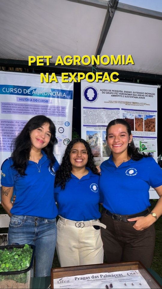 O PET Agronomia marcou presença na ExpoFAC em Castanhal no dia 4 de setembro!
Nossas alunas apresentaram o Curso de Agronomia e o trabalho de pesquisa e extensão que o PET desenvolve. Foi uma noite cheia de sorrisos, música e aprendizado sobre o agronegócio sustentável.
Agradecemos a todos que prestigiaram nosso estande e fizeram parte desse momento!
#PETAgronomia #UFRA #Agronomia #expofac