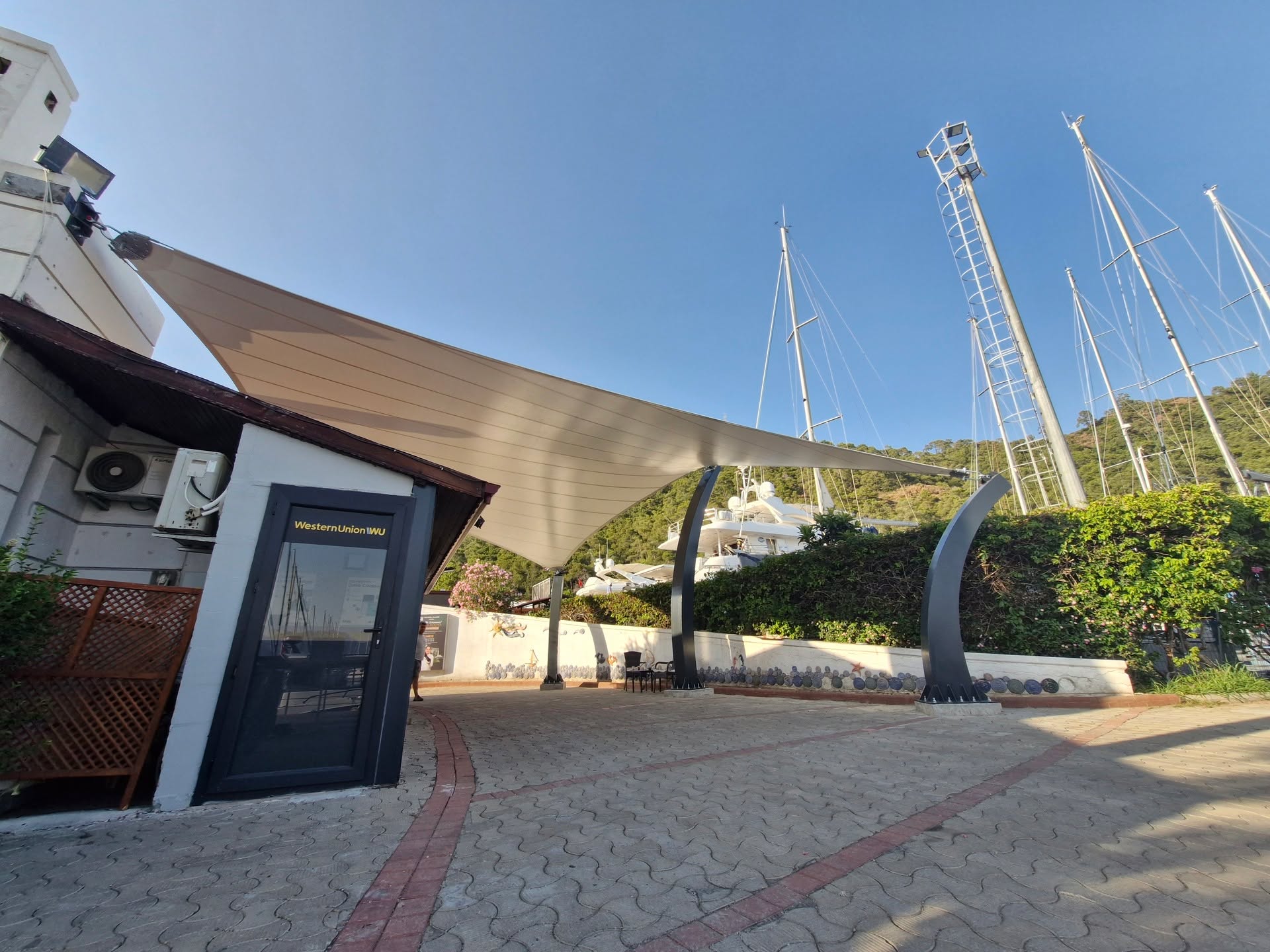 NETSEL MARINA MARMARIS GİRİŞ ORTU; MUGLA_TÜRKİYE
NETSEL MARIN MARMARIS ENTRANCE CANOPY; MUĞLA_TURKIYE
( Gölgemizdesin 🥰 - Under our Shade 🥰 ) #autopark #shading #asmagermemembran #tensilefabric #tekstilmimarisi #textilearchitecture #mimaritekstil #hibritsistemçözümü #hybridsystemsolution #tasarımvemühendislik #designandengineering #imalatveuygulama #manufacturingandapplication #hightechtensilefabric #meshcephe #meshfacade #carpark #hotel #tensile #fabric #canopy #HTTF #sporyapıları #sportfacilities