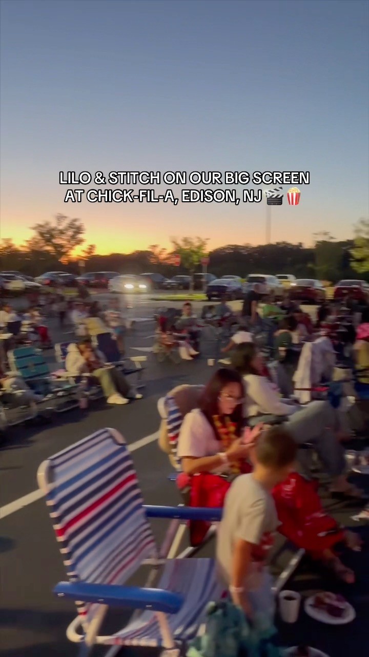 Ohana means family 💙✨ Backyard Cinemas teamed up with Chick-fil-A Edison Towne Square for a special outdoor screening of the new Lilo & Stitch movie! From big laughs to popcorn in hand, the community came together for a night of movie magic 🌺🍿🎬
Want to host your own movie night? Book today at backyardcinemas.co 🎥
#BackyardCinemas #LiloAndStitch #MovieNightNJ #BYCExperience #CommunityEvents