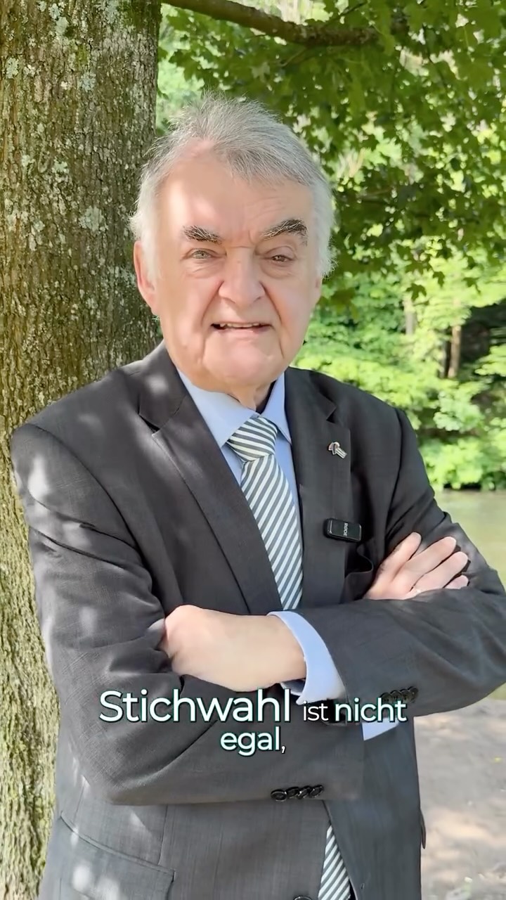 Herbert Reul hat eine klare Empfehlung für die Stichwahl am 28. September 2025.
Weil es nicht egal ist! 🗳️🤝#Stichwahl
#ArnevonBoetticher #RheinBerg #ZukunftGestalten #GemeinsamStark #HeimatImHerzen #TeamArne