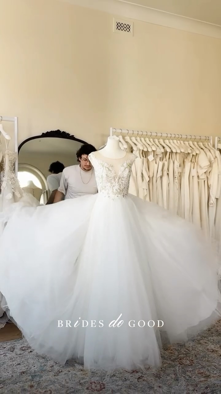 Your dream gown, real impact, and accessible prices.
At Brides Do Good, finding the one isn’t just about the dress, it’s about creating change. Discover stunning designer gowns like this beautiful @pronovias at up to 70% off the original price, where every purchase helps protect girls worldwide.