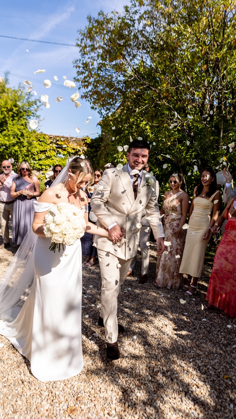 We love to film the drinks reception! So many lovely moments you won’t remember unless you have it all filmed!
M & K friends and families had such a great day.
Filming for memories 💛
Planner @eventsetc_kristianmundell for @marrymeinfrance.
Celebrant @helen_wedding_celebrant_france
Hair @amandadrew24.
Makeup @skin23_mua.
Flowers @lesfleurscoupees.
Music @bandinfrance.
Film @iwedfilm.
