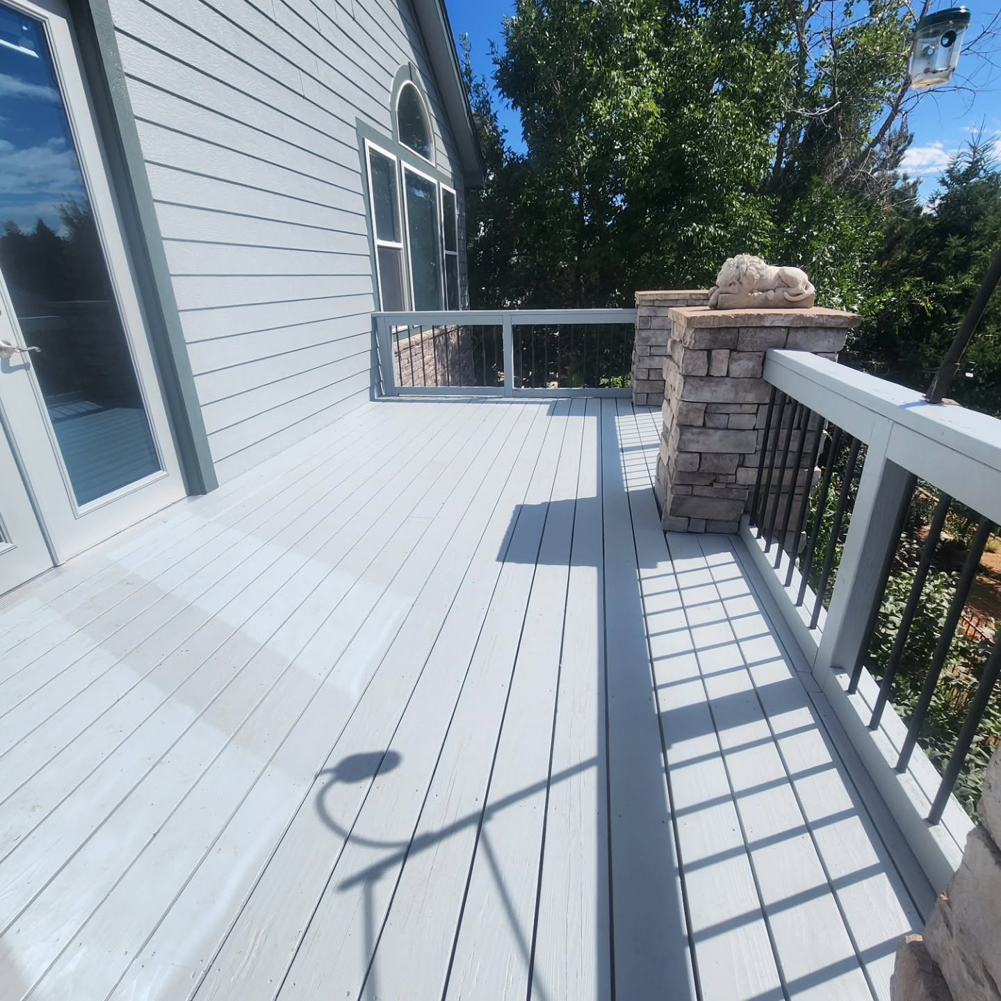 South Smoky Hill Rd, Colorado 🏡
On this project, we completed a full exterior repaint in three colors.
The home also featured an elevated wooden deck — we stripped off the old paint, repaired and replaced damaged boards, and finished it with a fresh protective coat.
Step by step, restoring both the look and durability of this home. ✨
#ColoradoConstruction #ExteriorPainting #DeckRepair #KeyConstruction #DenverRemodel #SmokyHill
