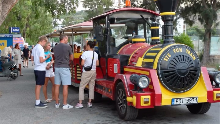 🎉 Evening vibes, LED lights, happy faces!
Explore Faliraki in the most joyful way – the Little Train Faliraki is waiting for you! 🚂💫 #HappyExpress #FalirakiTour #LittleTrainFaliraki #Rhodes