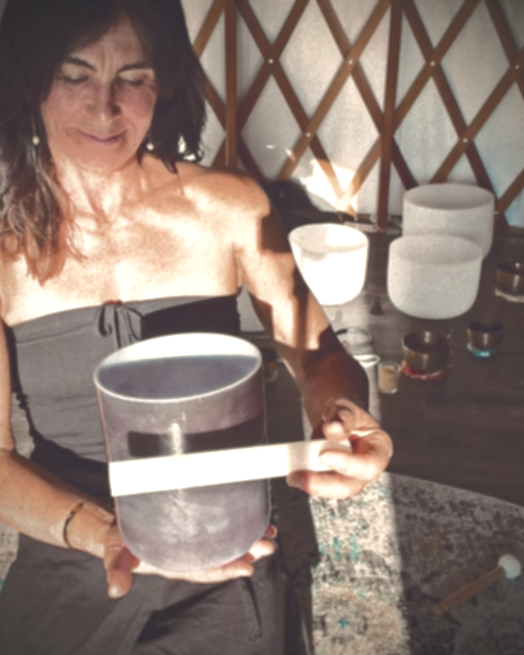 My Salt Lake City friends--
YURT FULL MOON COMMUNITY EVENT
SUNDAY * OCTOBER 5TH * 7:30 PM
🔗in Bio.
Here we go again!
The yurt will be vibrating with the resonance that heals.
This Aries–Libra Full Moon invites us to explore the dance between self and connection. Aries energy inspires courage, authenticity, and honoring our own needs, while Libra reminds us of the beauty in harmony, balance, and partnership.
Together let's receive this invitation to release what we’ve been holding in and find clarity between independence and togetherness.
It’s a powerful time to express ourselves, honor both our individuality and our relationships, and invite new awareness into our lives.
The upcoming Harvest + Hunter’s Full Moon is a celebration of Earth’s bounty. Take in this opportunity to explore the garden, connect with self & others, & receive healing vibrations in the sweet yurt.
Renew & amplify your intentions under a supportive full moon.
Reserve your space.
#slcevents #saltlakecity #soundbath #community #slccommunity #rest #heal #heartcentered #love #soundheals #fullmoon