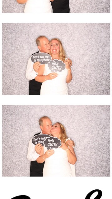 ✨ Diane & Robert said “I do” this Saturday at the gorgeous historic American Hotel in Downtown Freehold! 💍 Our very own Adam officiated their heartfelt ceremony, and the party kicked off strong with the newlyweds making their grand entrance to Crazy Train 🚂🤘 The dance floor stayed packed all night and the energy never stopped. Congrats to the new Mr. & Mrs.! 🥂❤️
#fyp #nj #njwedding #ajhentertainment #ajh #dmab #dontmissabeat #dontmissabeatevents #2025wedding #njbride #njweddings #theamericanhotel #americanhotel