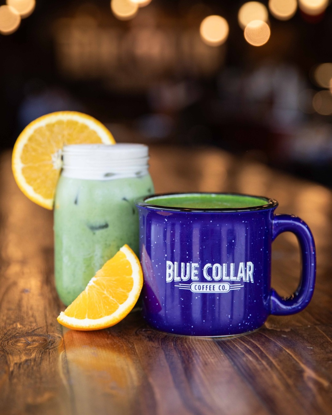 A matcha latte, but with a twist. Cranberry and orange brighten things up for a tangy, refreshing sip. 🍊
Available for a limited time.