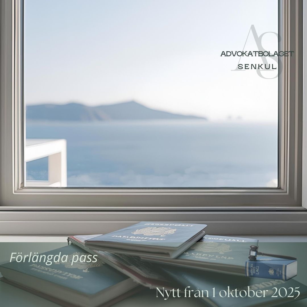 Från och med idag, den 1 oktober 2025, accepterar svenska myndigheter (t ex Migrationsverket) inte längre pass som har förlängts med stämpel eller "sticker" i passet.
Migrationsverket beviljar inte uppehållskort, uppehållsstatus eller uppehållstillstånd för arbete, besök, studier eller anknytning om du har ett pass där giltighetstiden har förlängts med en stämpel eller sticker. Du kan inte heller resa in i Sverige med ett pass som är förlängt på det sättet.
Har du ett pass där giltighetstiden har förlängts med en stämpel eller en sticker behöver du ansöka om ett nytt pass för att få eller förlänga ett uppehållstillstånd och för att kunna resa in i Sverige.
Om du har uppehållstillstånd som flykting eller alternativt skyddsbehövande i Sverige behöver du inte ha något giltigt pass för att förlänga ditt uppehållstillstånd. Du som är flykting och av annan anledning behöver ett pass kan ha möjlighet att ansöka om resedokument eller främlingspass hos Migrationsverket.
Kontakta oss om du vill ha hjälp med en ansökan om uppehållstillstånd eller om du har fått ett brev gällande eventuell återkallelse av ditt uppehållstillstånd.
•
•
•
•
•
(Bilden är AI-genererad).
•
•
•
•
•
#pass #uppehållstillstånd #advokat #advokatsenkul #migrationsverket #jurist #offentligtbiträde
