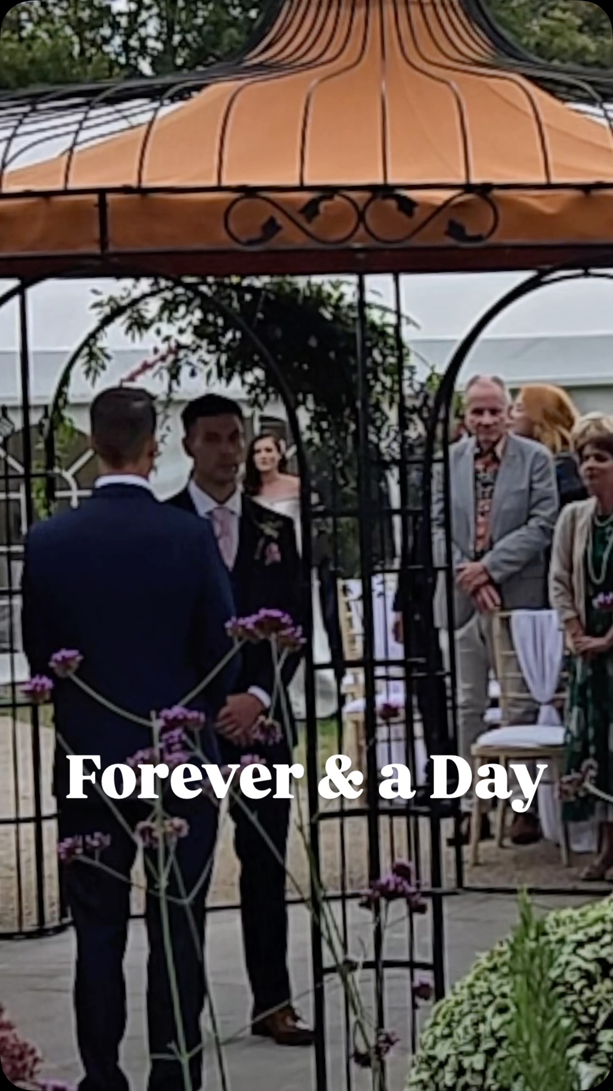 Going to cry every time I hear this song now as it’s the most gorgeous, whimsical song I’ve ever sang.
🎶 forever and a day @bensonboone
📍 @walledgardenatbeestonfields
#ukweddingsinger #weddingsinger #ukweddings #bensonboone #weddingceremony💍 #foreverandaday #weddingsongs