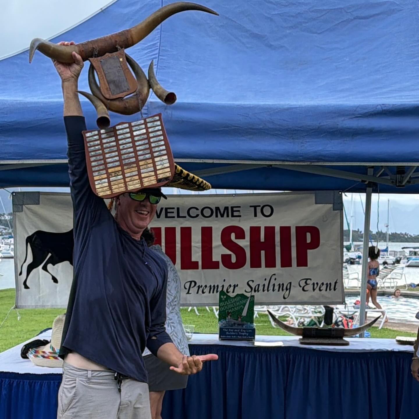 Congratulations 🍾 to @ssquiggy the El Toro State Champion and Overall Senior Bullship Champion @makani.andrews gave him a little bit of competition coming in 4th overall and Happy Birthday 🎂 to Deb! It was a perfect day for sailing yesterday at America’s premier ⛵️ and prestigious yachting event hosted by @kaneohe_yacht_club congratulations to all of the competitors and everyone involved in organizing Bullship🐂 this year 🤩🥳🤗