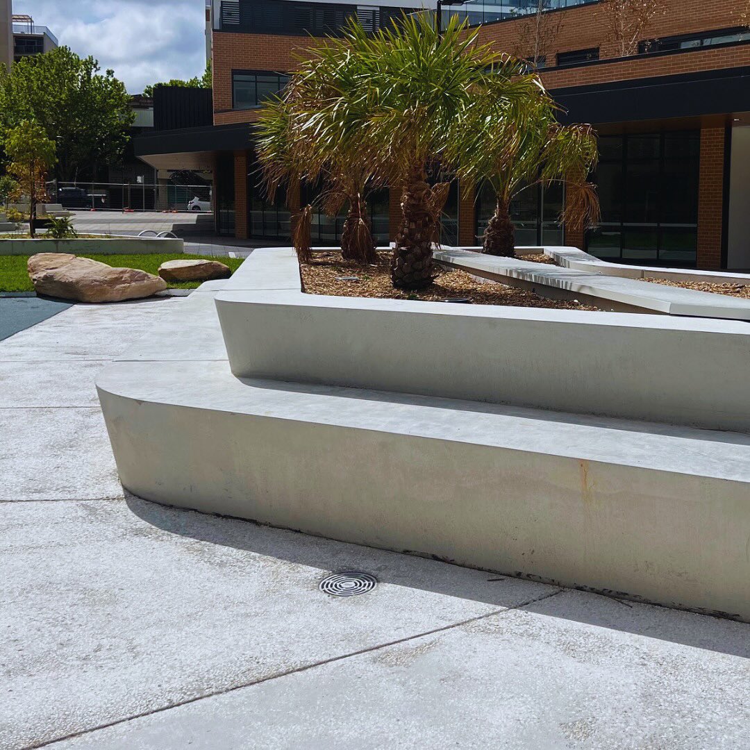 Concrete seats for beautiful landscapes. No problem forming any shape of concrete seating. We make it possible!
#bespokeformwork #westbourneconstructions #concreteseats #architecturalconcrete #customshapedconcrete