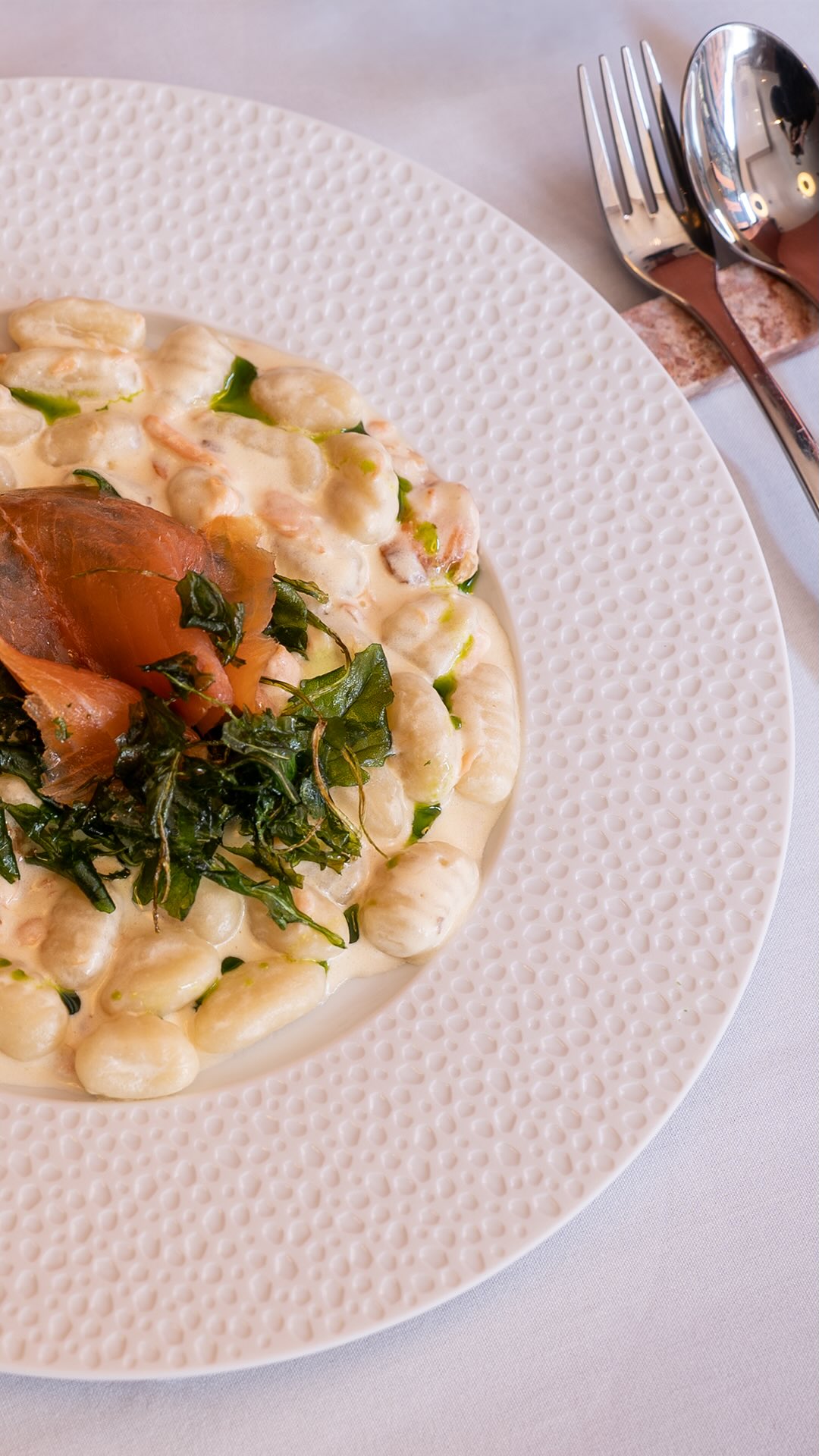 Our gnocchi: pure comfort, pure indulgence 🤌
#ninellos #ninellosliverpool #liverpoolone #liverpoolcitycentre #italianrestaurants #italiansdoitbetter #thingstodoinliverpool #liverpoolrestaurants #liverpoolbusiness #restaurant #italian #liverpooleats #italianfoodbloggers #businessowner #gnocchi #pasta