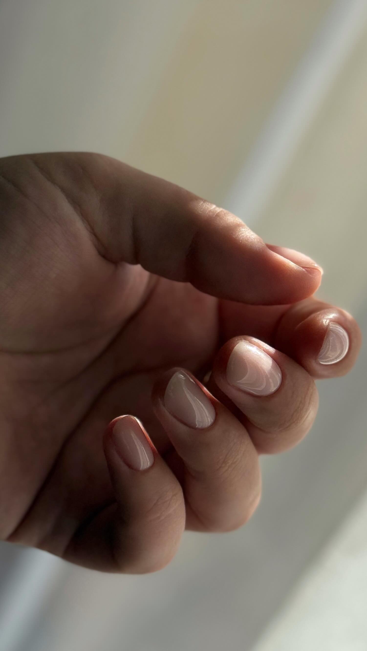 Une pose si délicate ✨ Avec le pouvoir de la manucure russe 🪡 Et bien sûr, une gestion parfaite de la matière 👌🏻
Vous en pensez quoi ? 🤍
#nails #manucurerusse #montastruclaconseillère #toulouse #onglestoulouse #nailsofinstagram #cleangirlnails #ongles31 #onglesmontastruc